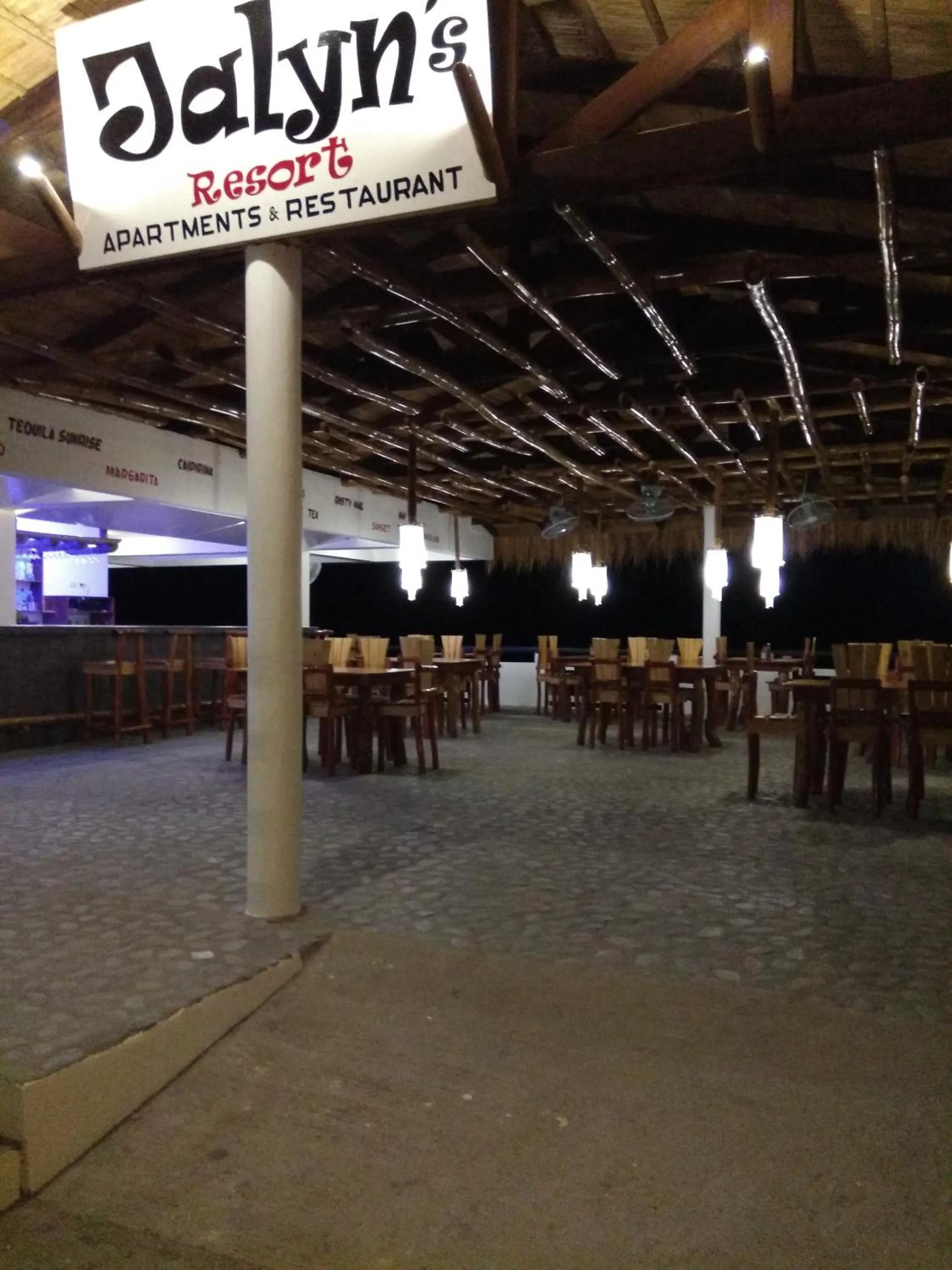 Restaurant/places to eat in Jalyn's Resort Sabang