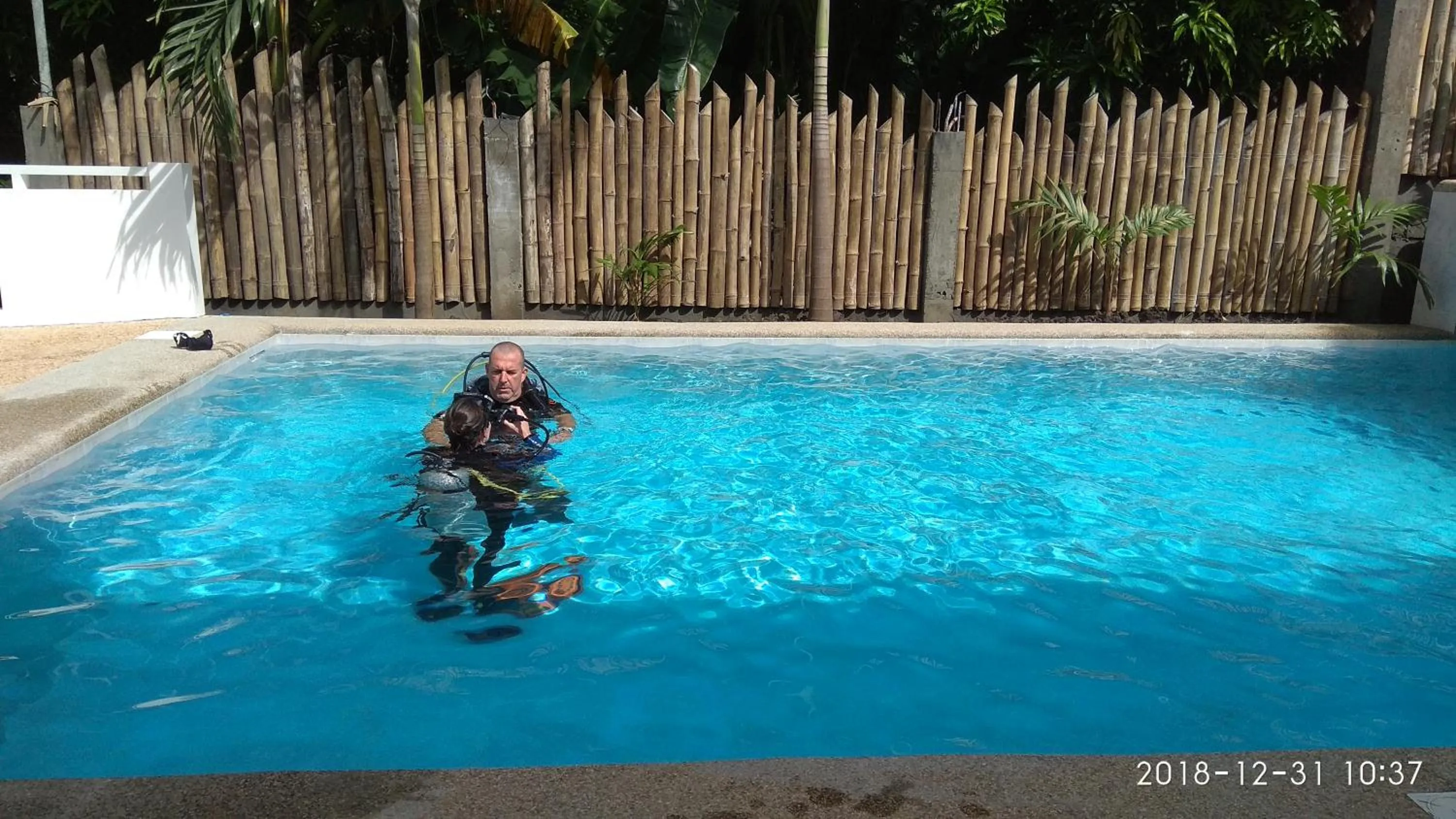 Diving in Jalyn's Resort Sabang