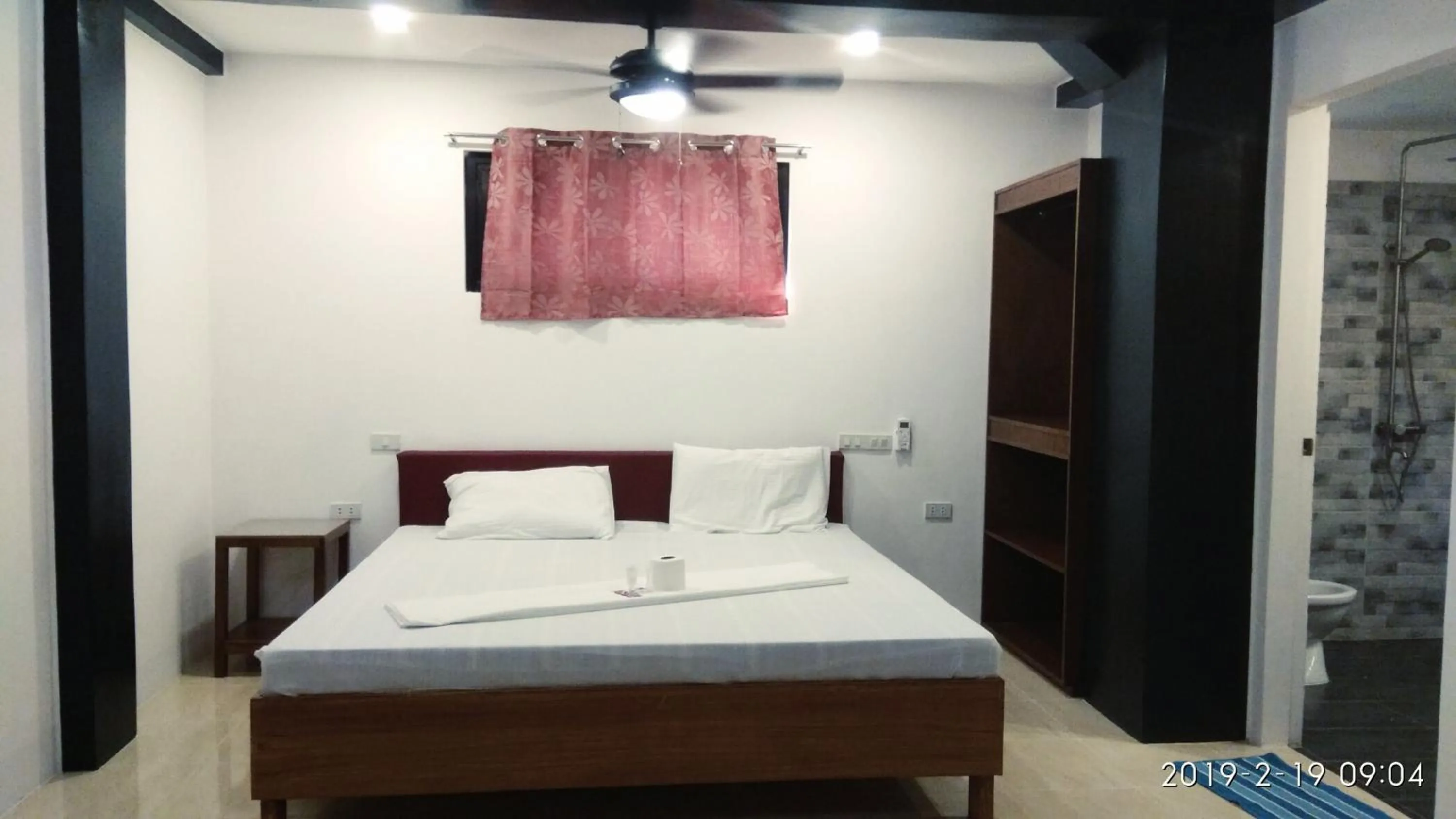 Bed in Jalyn's Resort Sabang