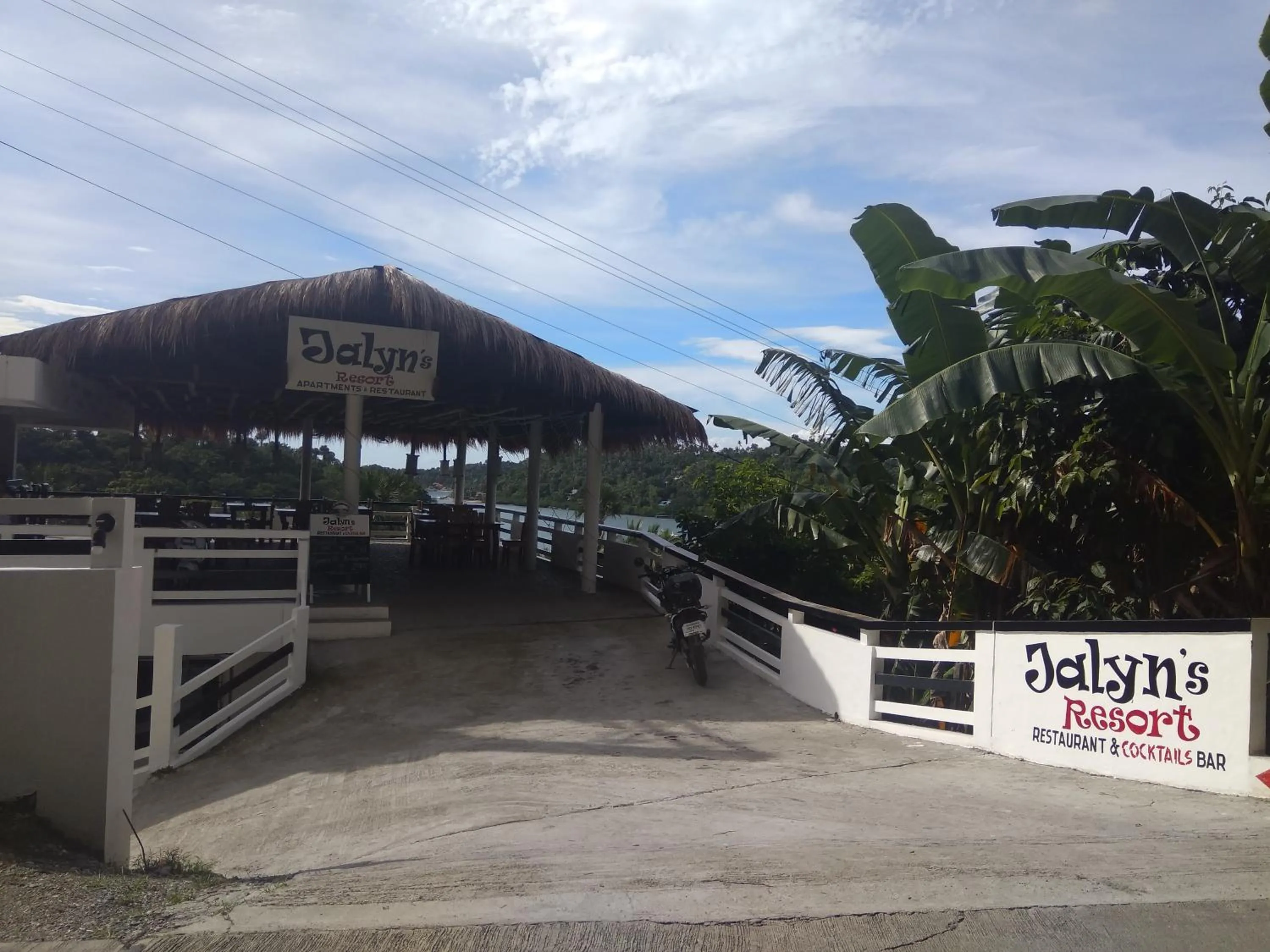 Facade/entrance in Jalyn's Resort Sabang