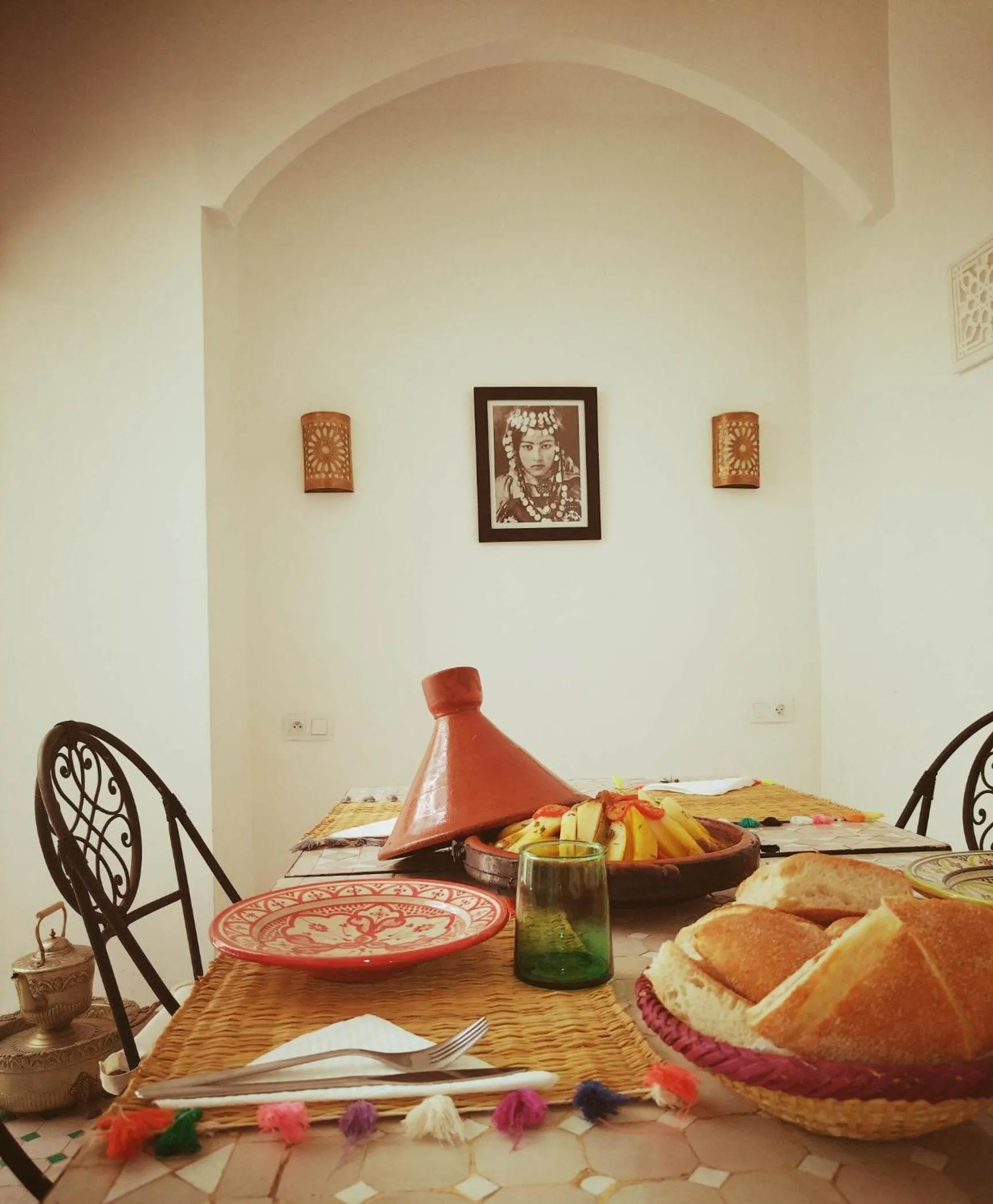 Communal lounge/ TV room in Riad El Arco ROOFTOP POOL & Spa