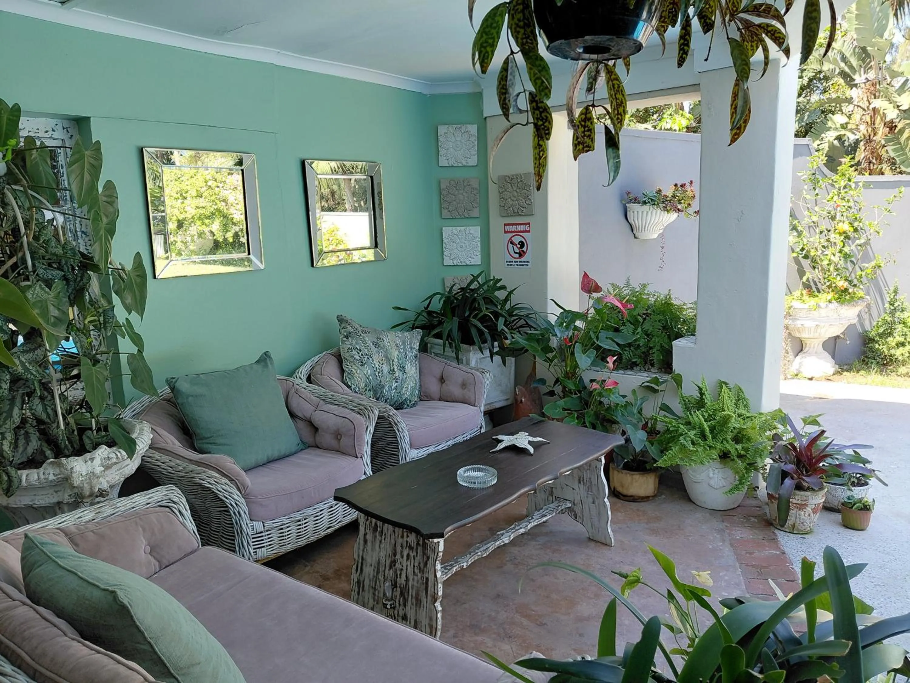 Villa Roc Guesthouse - Solar Power