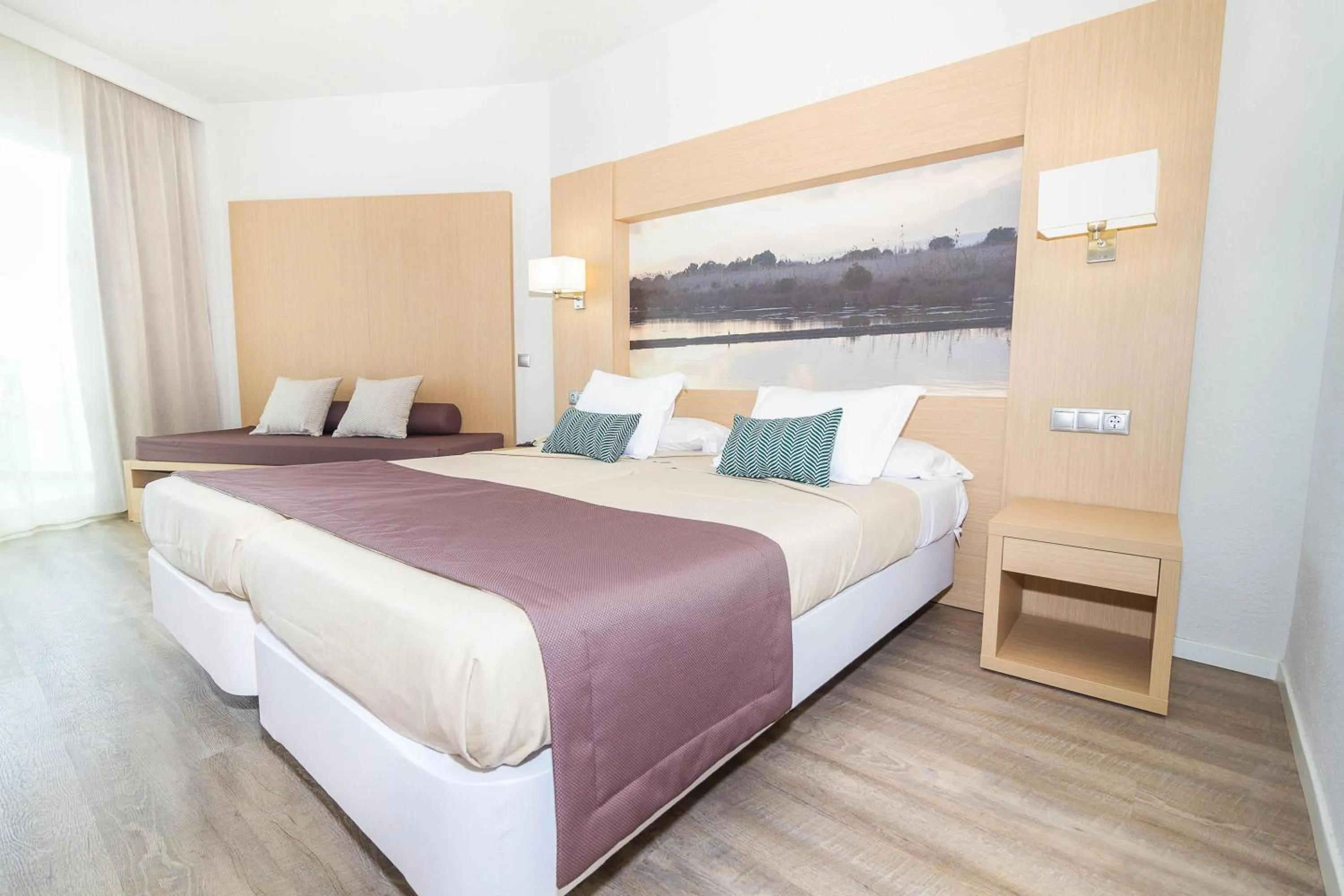 Photo of the whole room, Bed in Eix Lagotel Holiday Resort