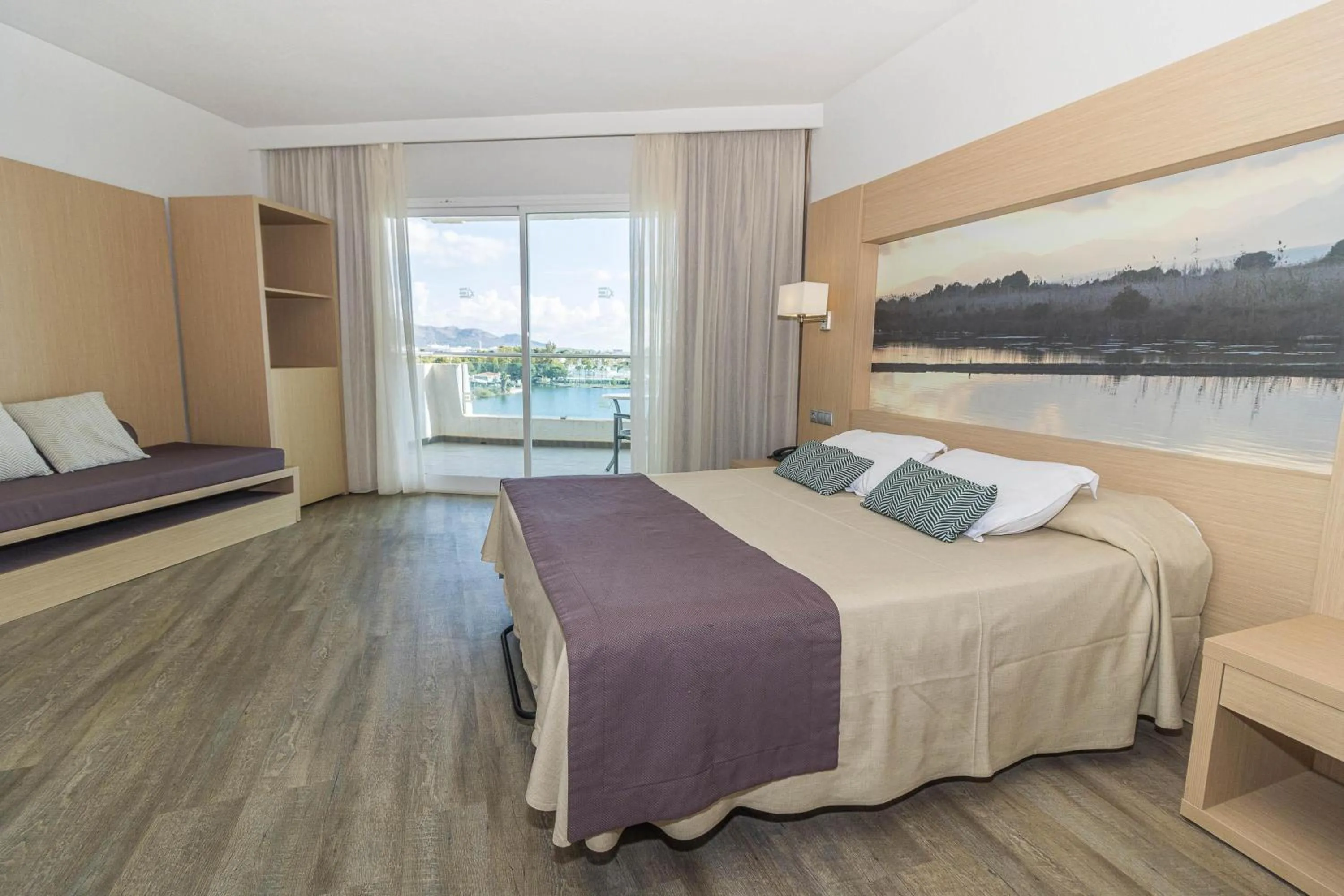 Photo of the whole room, Bed in Eix Lagotel Holiday Resort