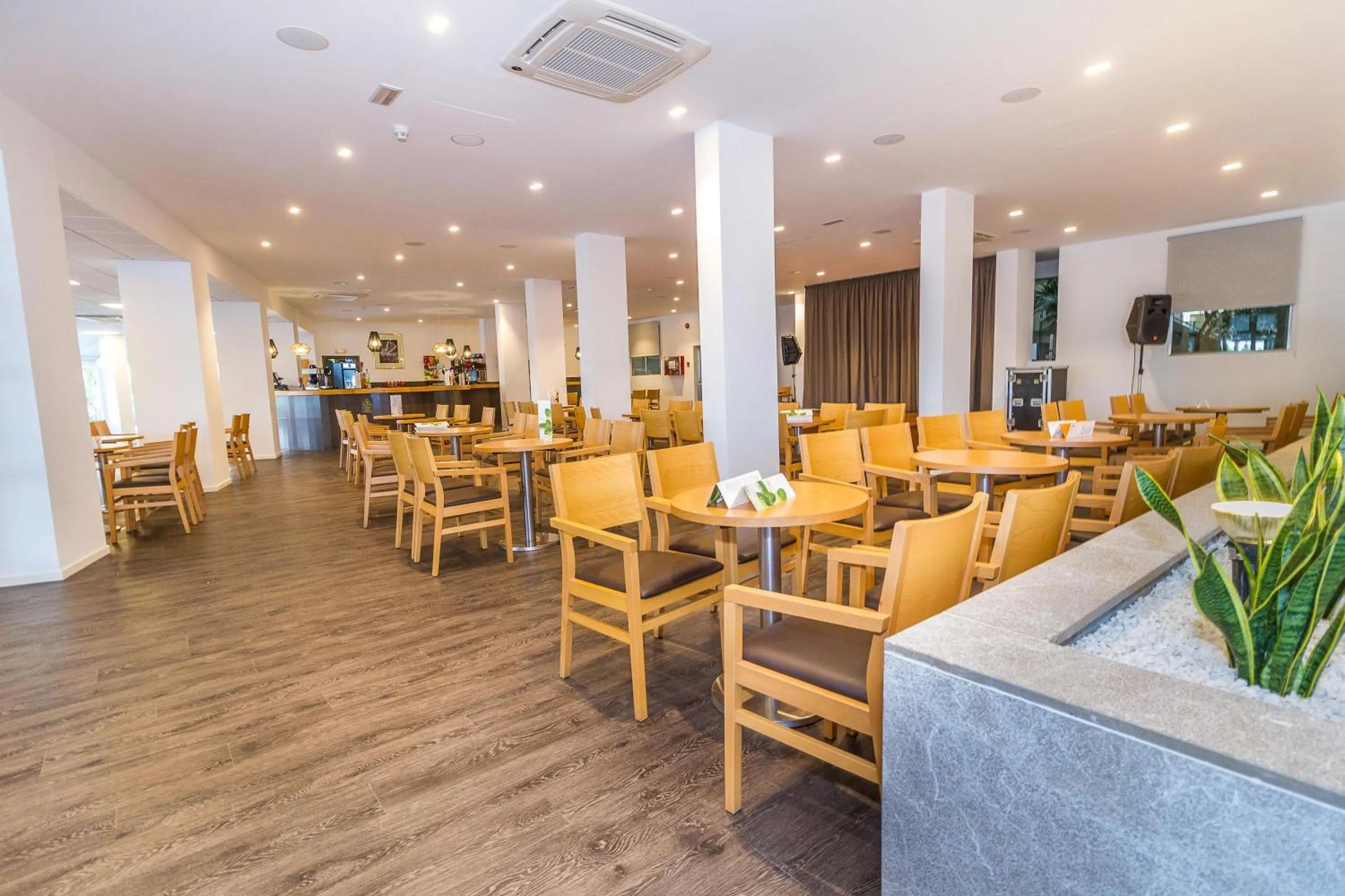 Lounge or bar in Eix Lagotel Holiday Resort