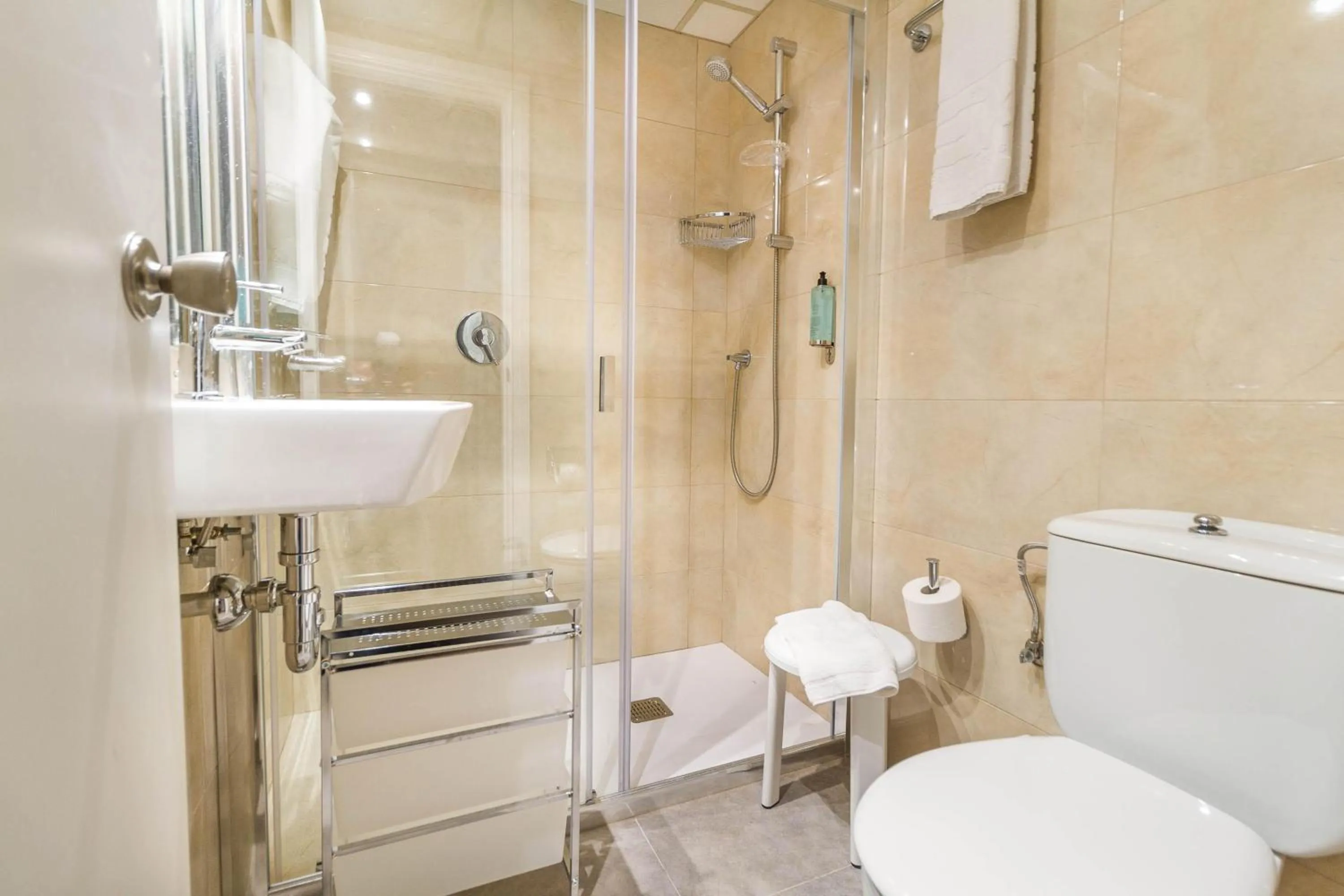 Bathroom in Eix Lagotel Holiday Resort