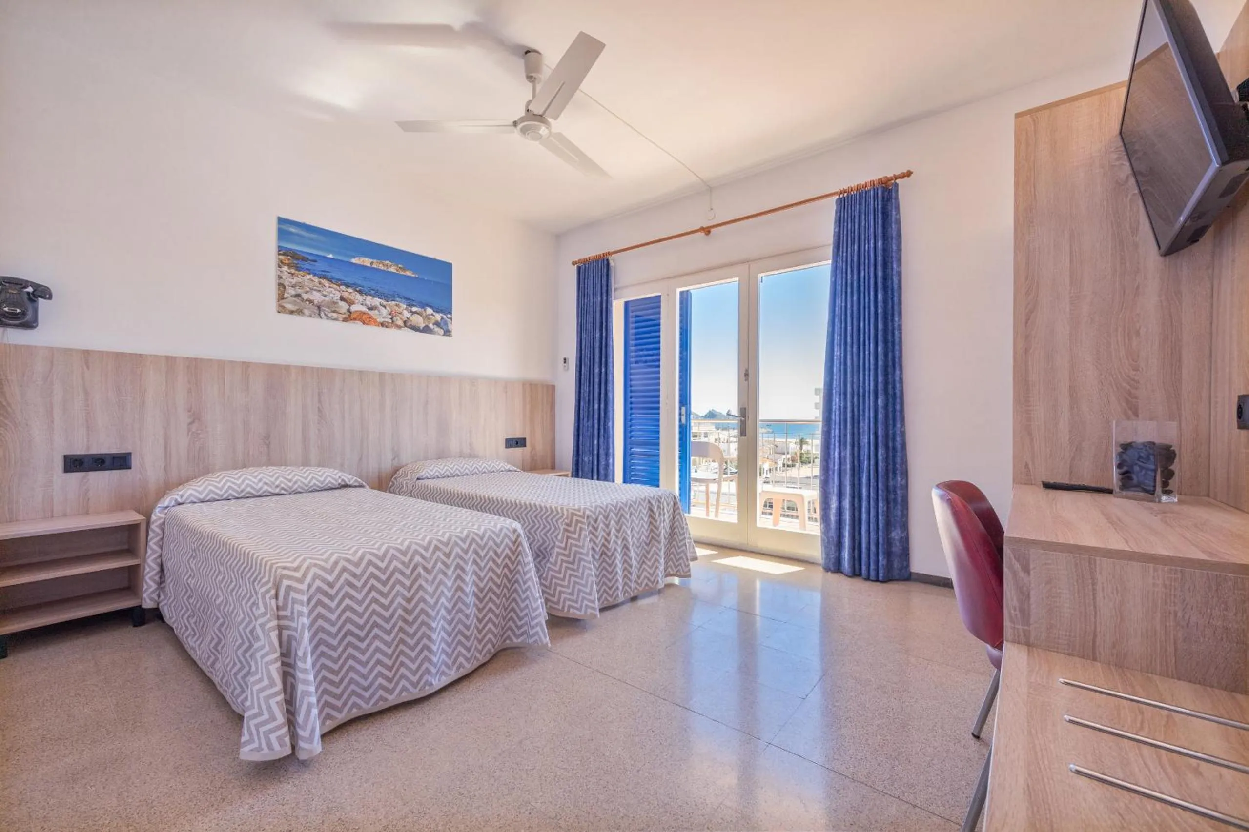 Photo of the whole room, Bed in Hotel Bell Aire