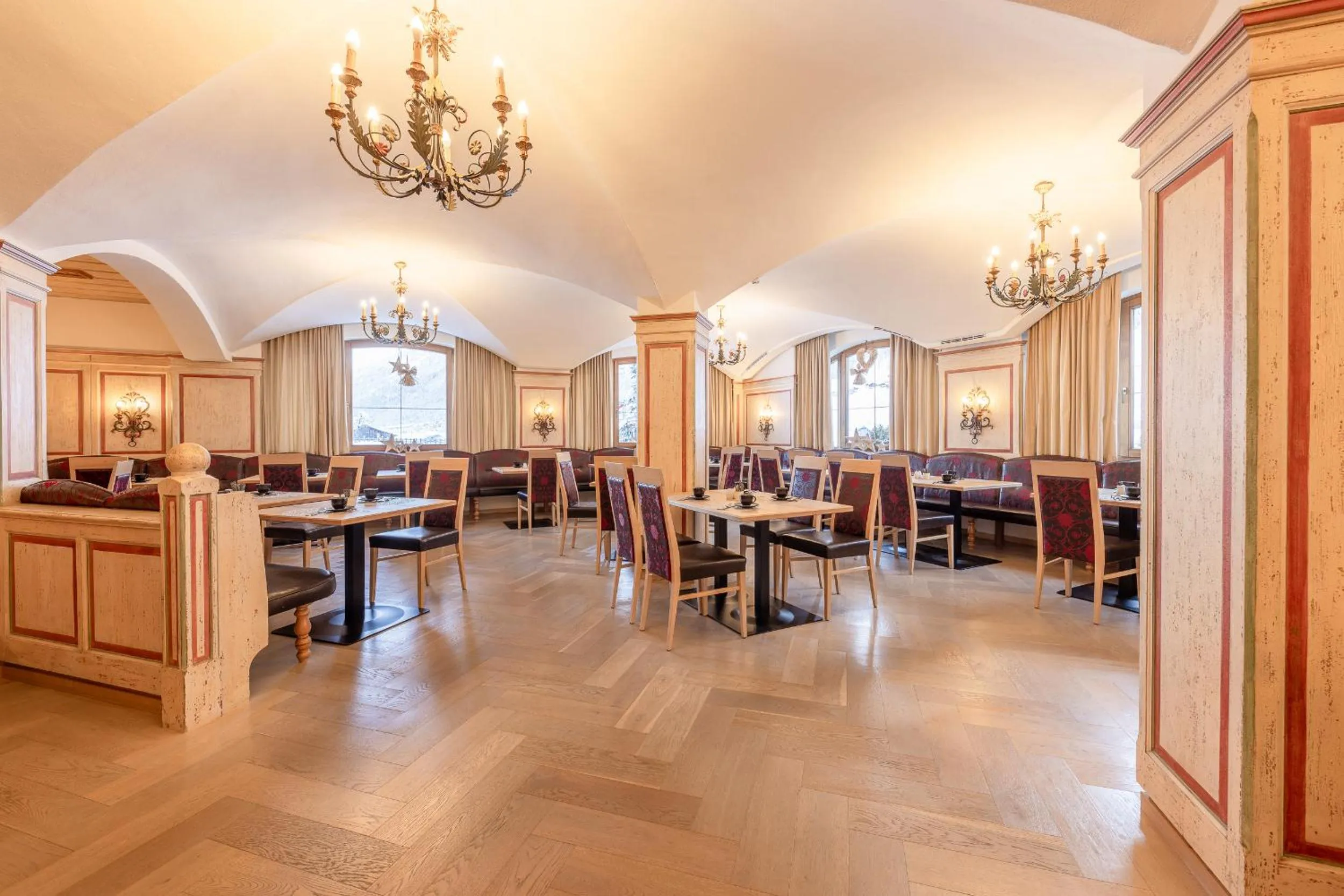 Restaurant/places to eat in Hotel Bergjuwel