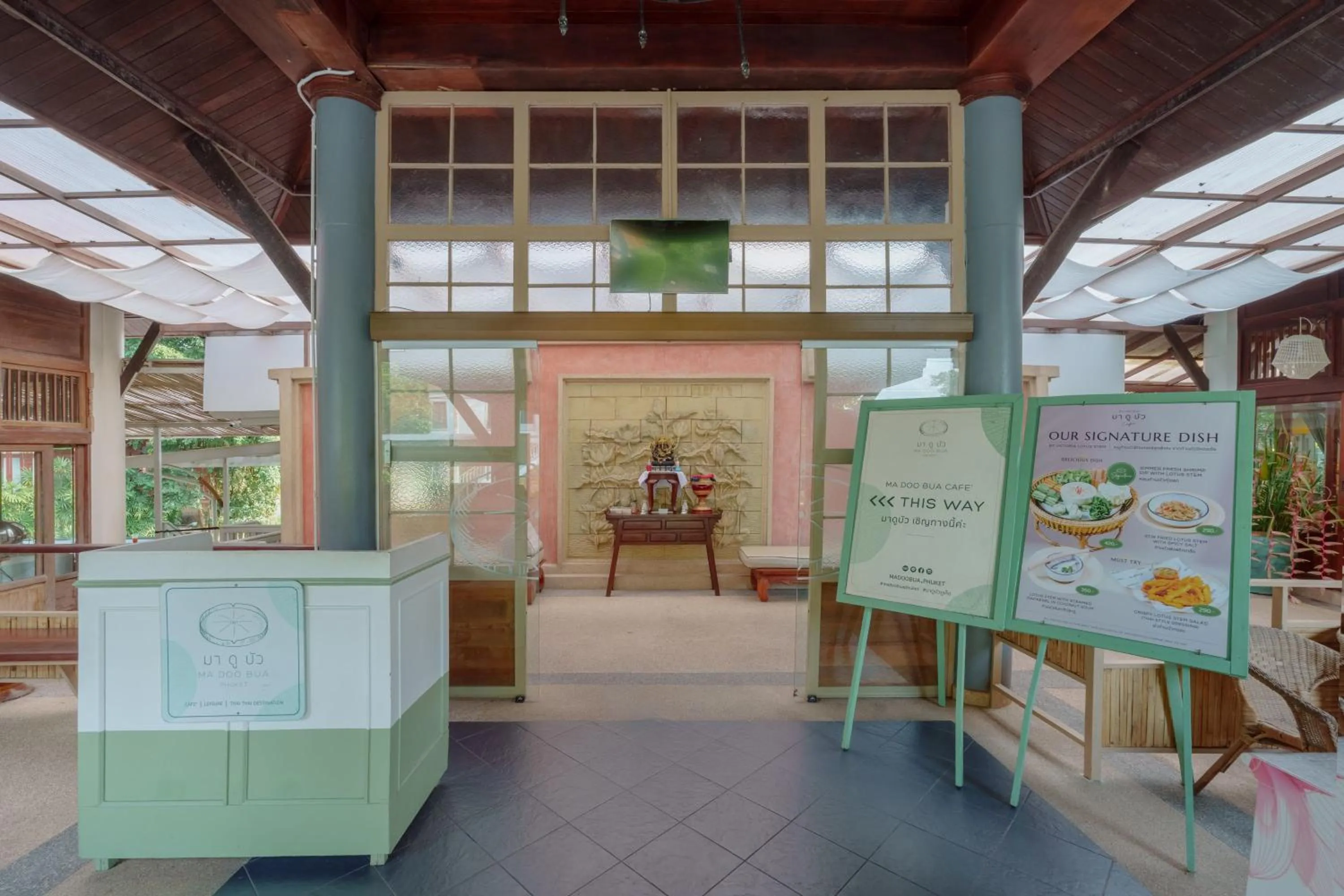 concierge in Ma Doo Bua Stay - SHA Extra Plus