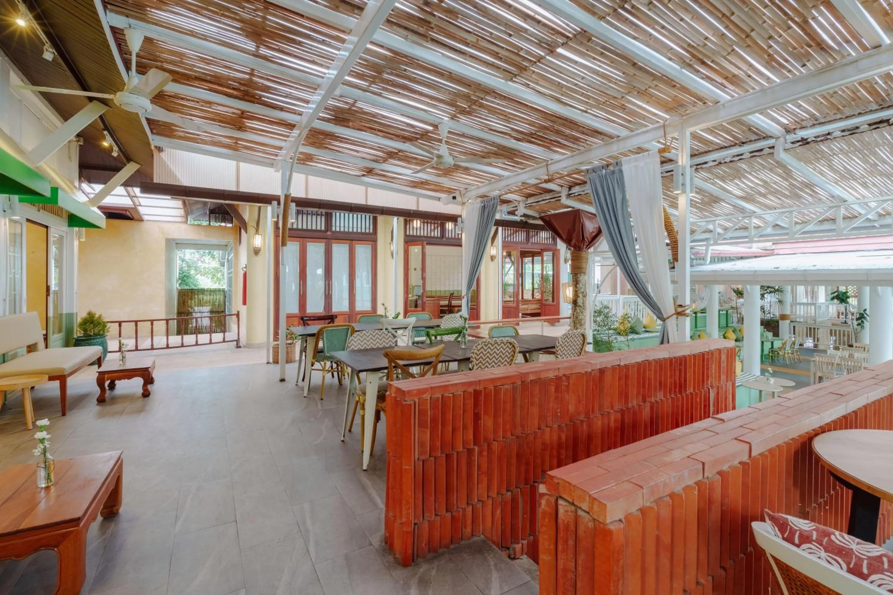 Restaurant/places to eat in Ma Doo Bua Stay - SHA Extra Plus