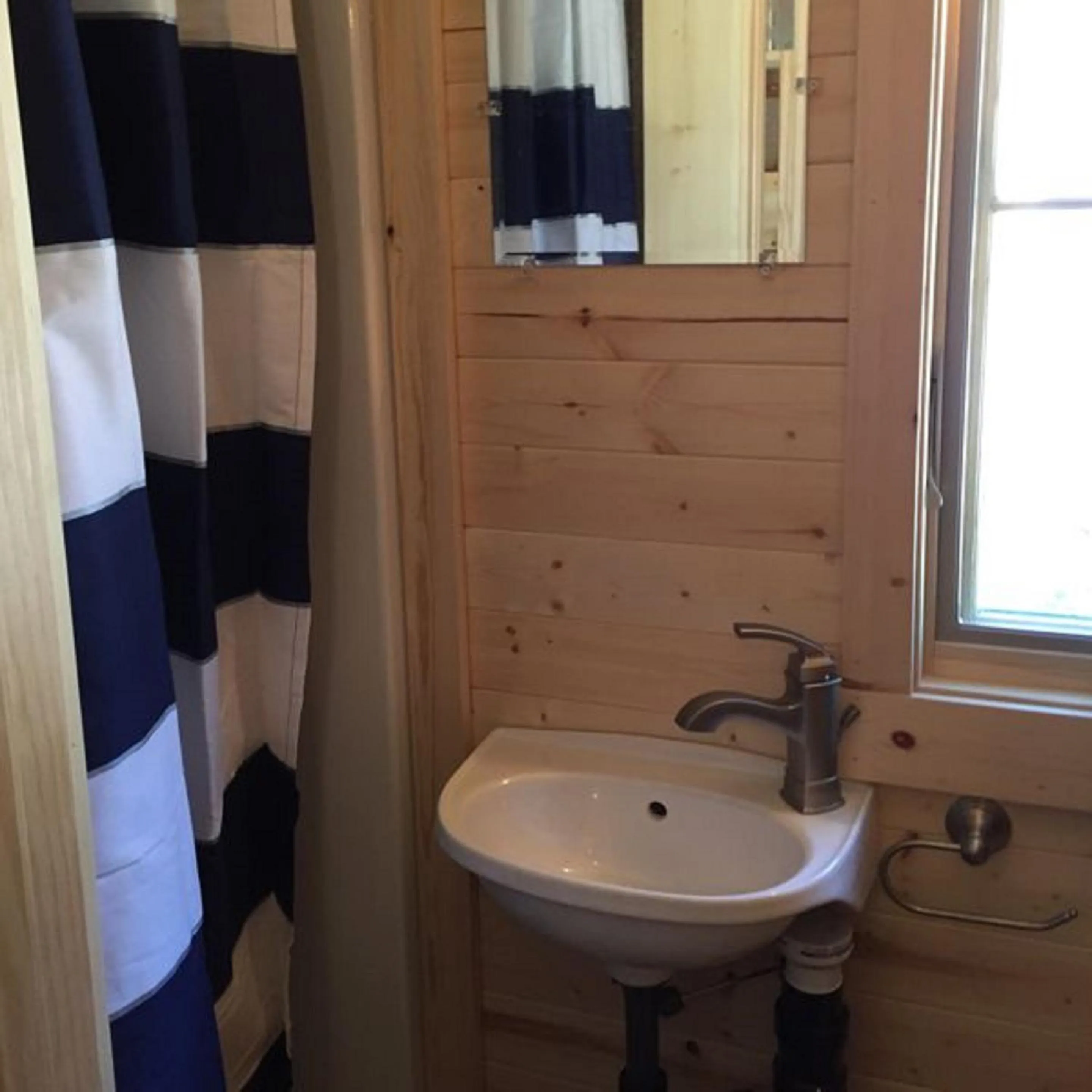 Leavenworth Camping Resort Tiny House Otto