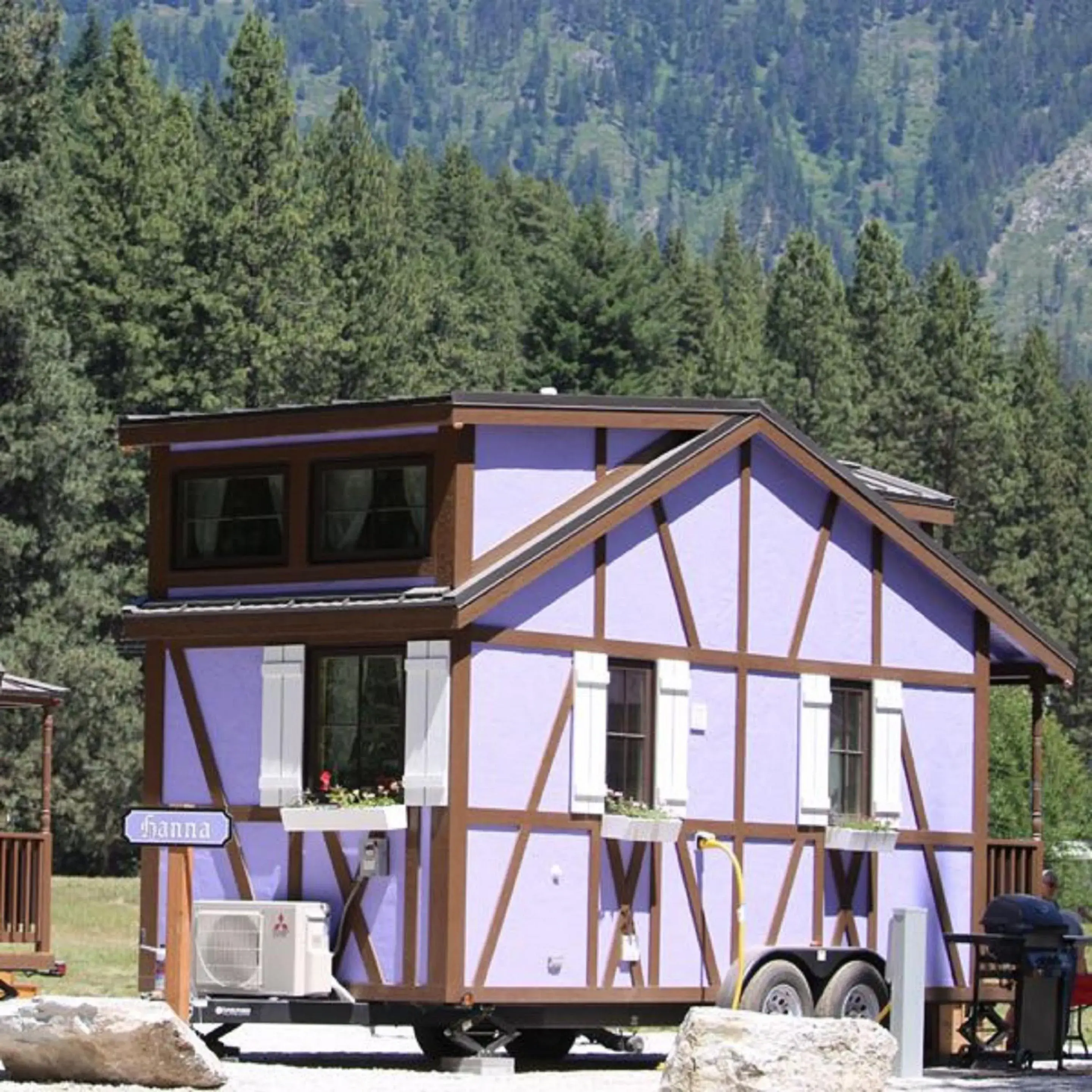 Leavenworth Camping Resort Tiny House Hanna Leavenworth Camping Resort Tiny House Hanna
