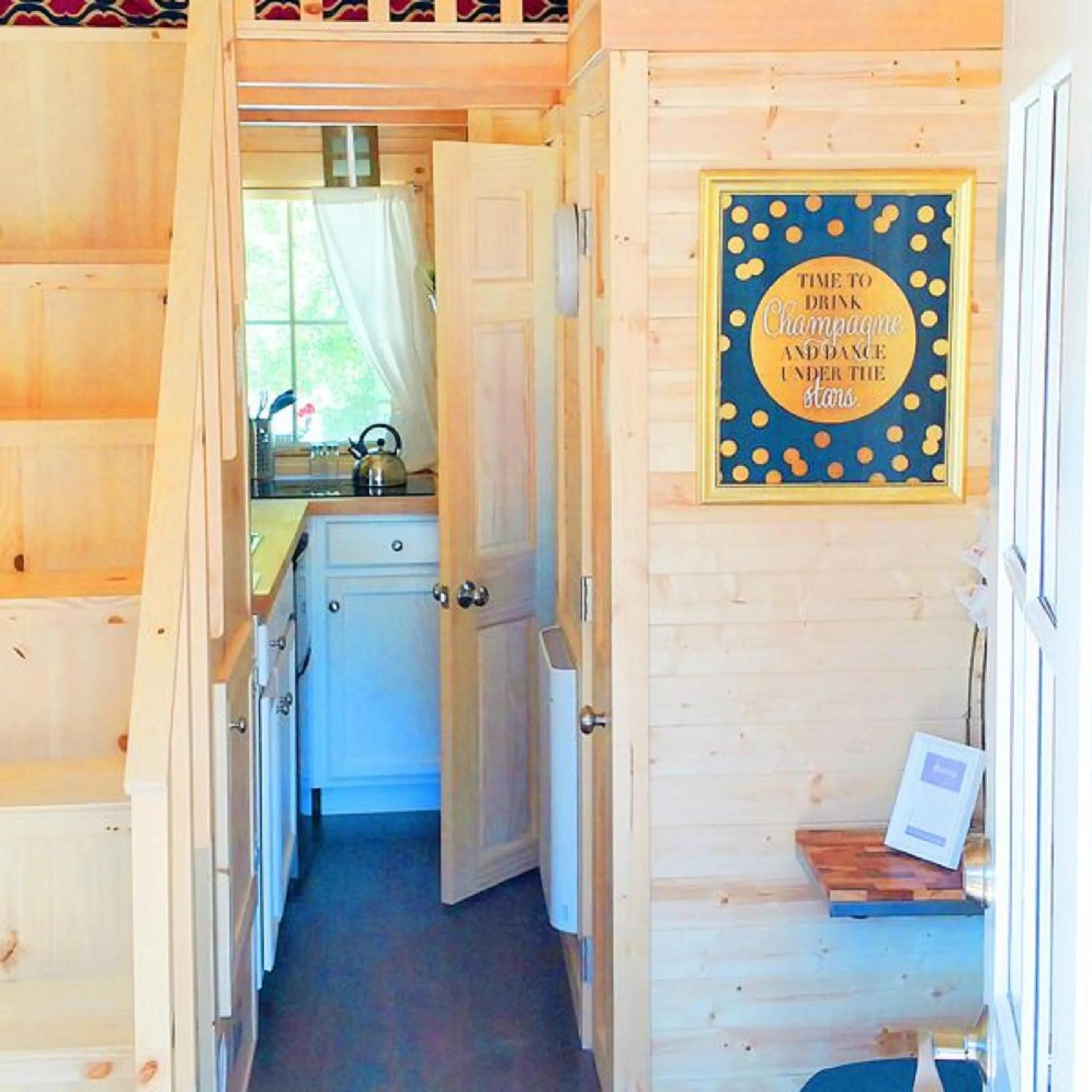 Leavenworth Camping Resort Tiny House Hanna