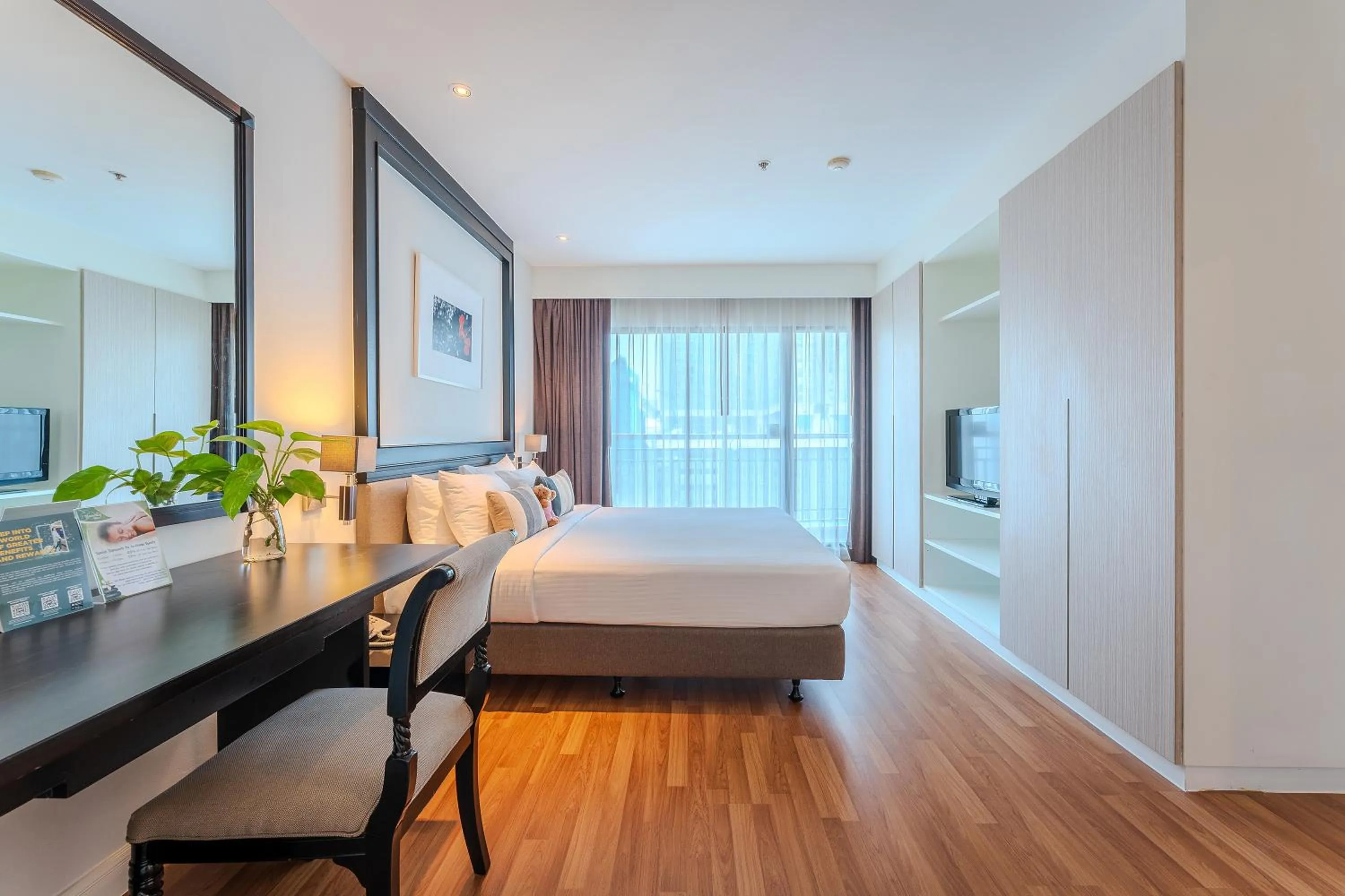 Bed in Somerset Park Suanplu Bangkok