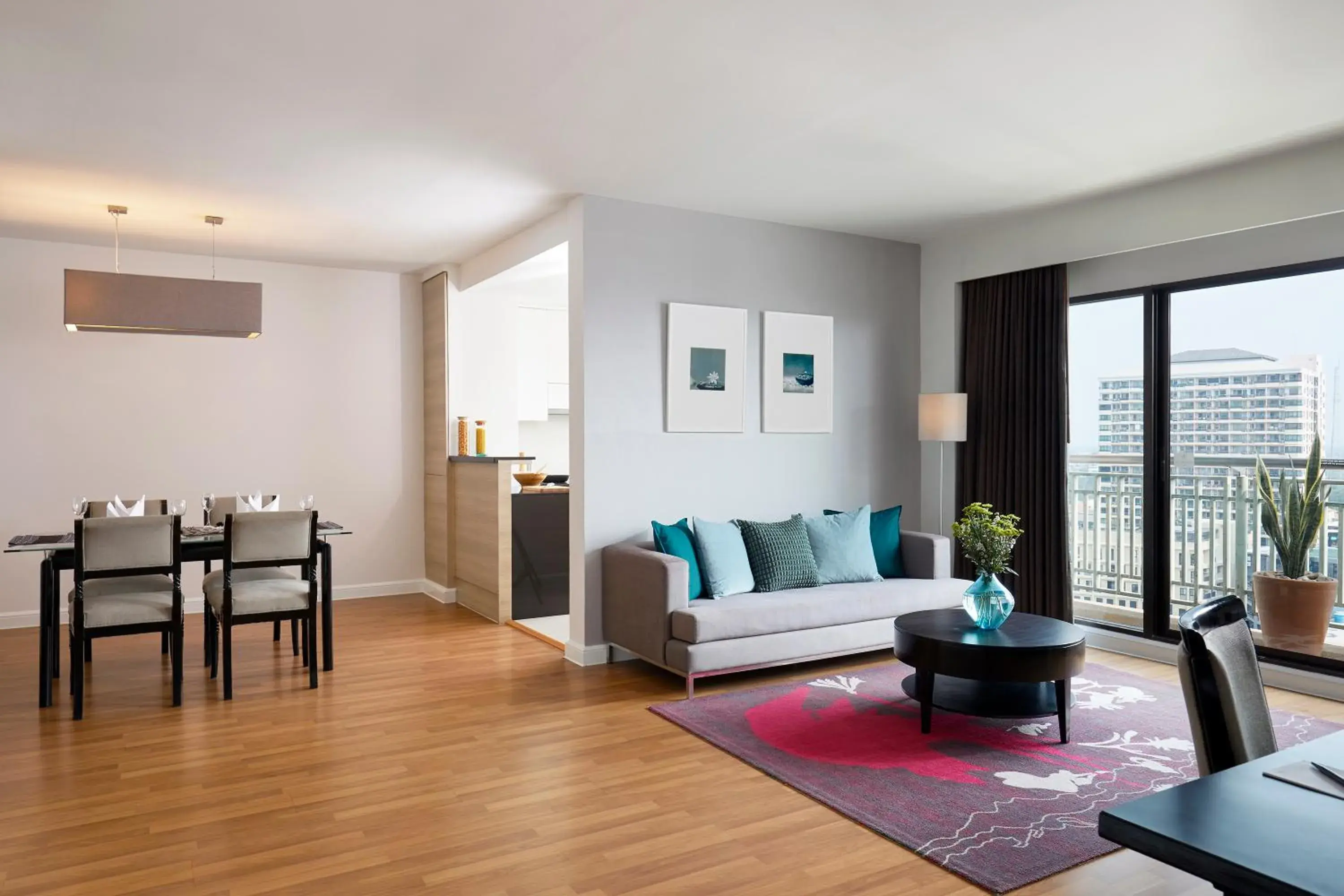 Two-Bedroom Executive Apartment in Somerset Park Suanplu Bangkok Two-Bedroom Executive Apartment in Somerset Park Suanplu Bangkok