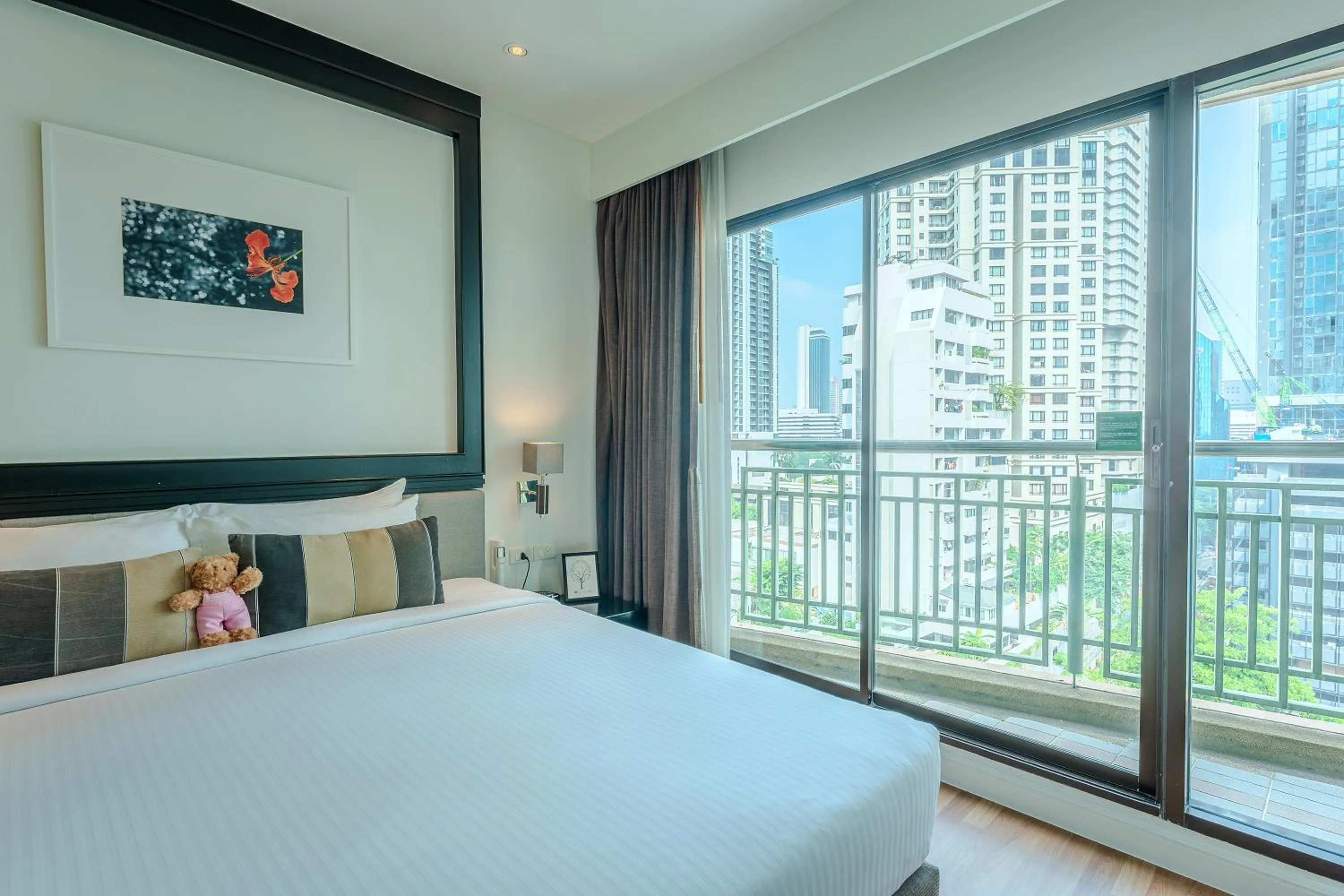 Bed in Somerset Park Suanplu Bangkok