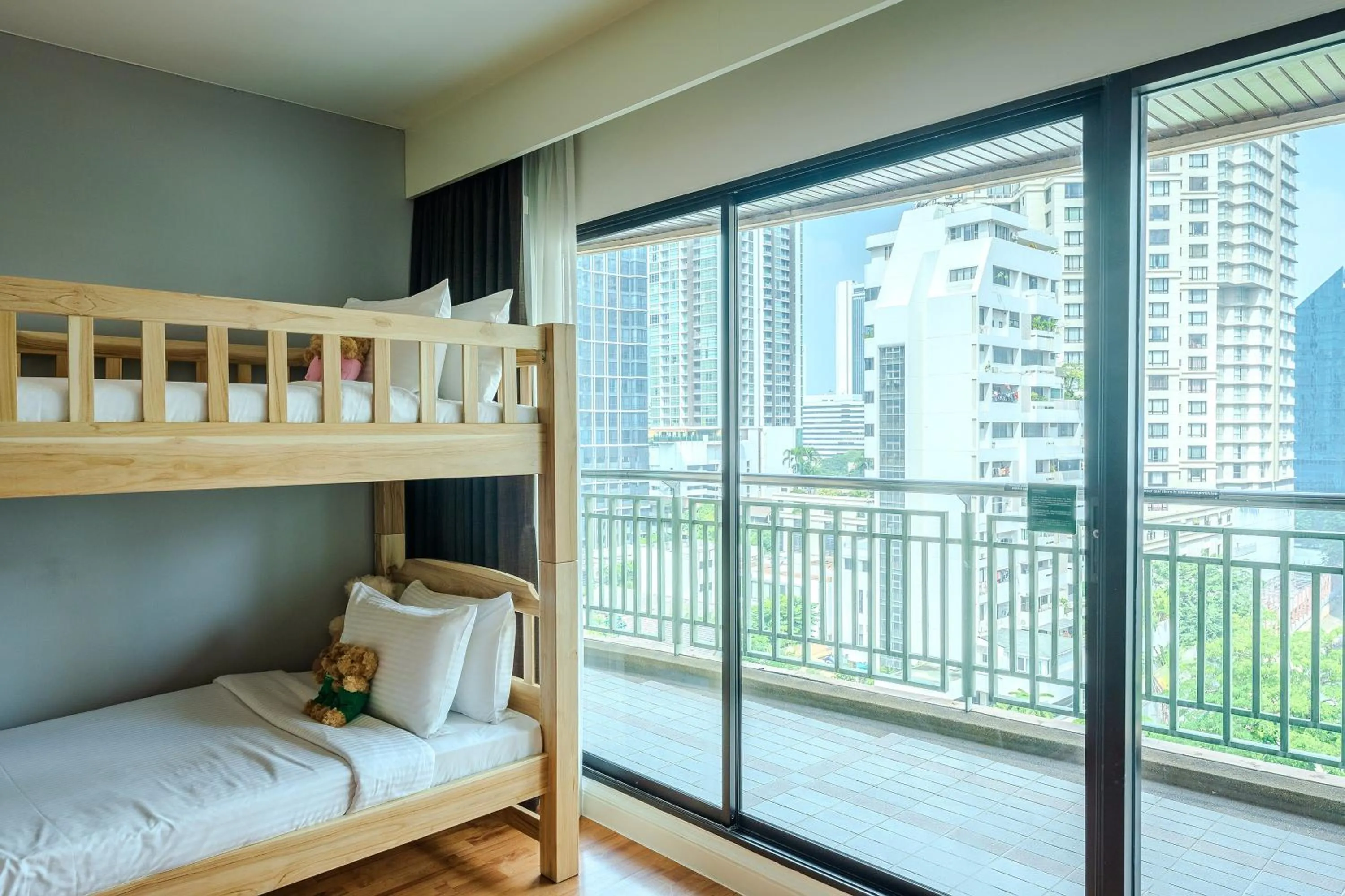 View (from property/room), Bed in Somerset Park Suanplu Bangkok