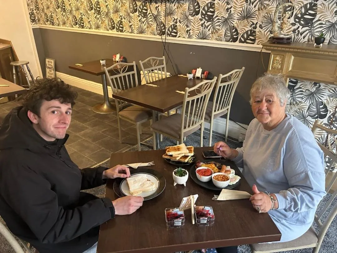 MyRoomz Golden Strand Hotel