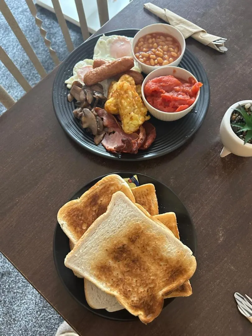 MyRoomz Golden Strand Hotel