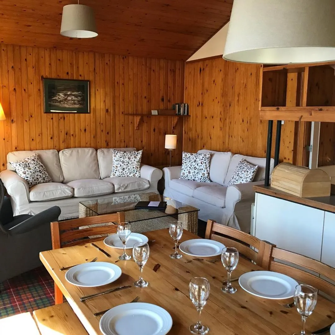 Loch Monzievaird Chalets
