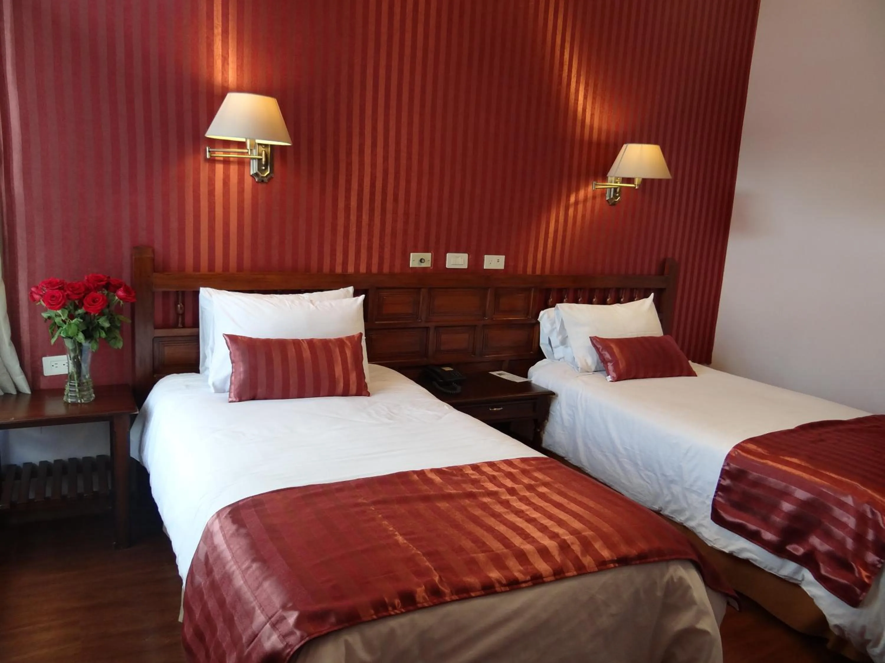 Bedroom, Bed in Hotel Real Audiencia