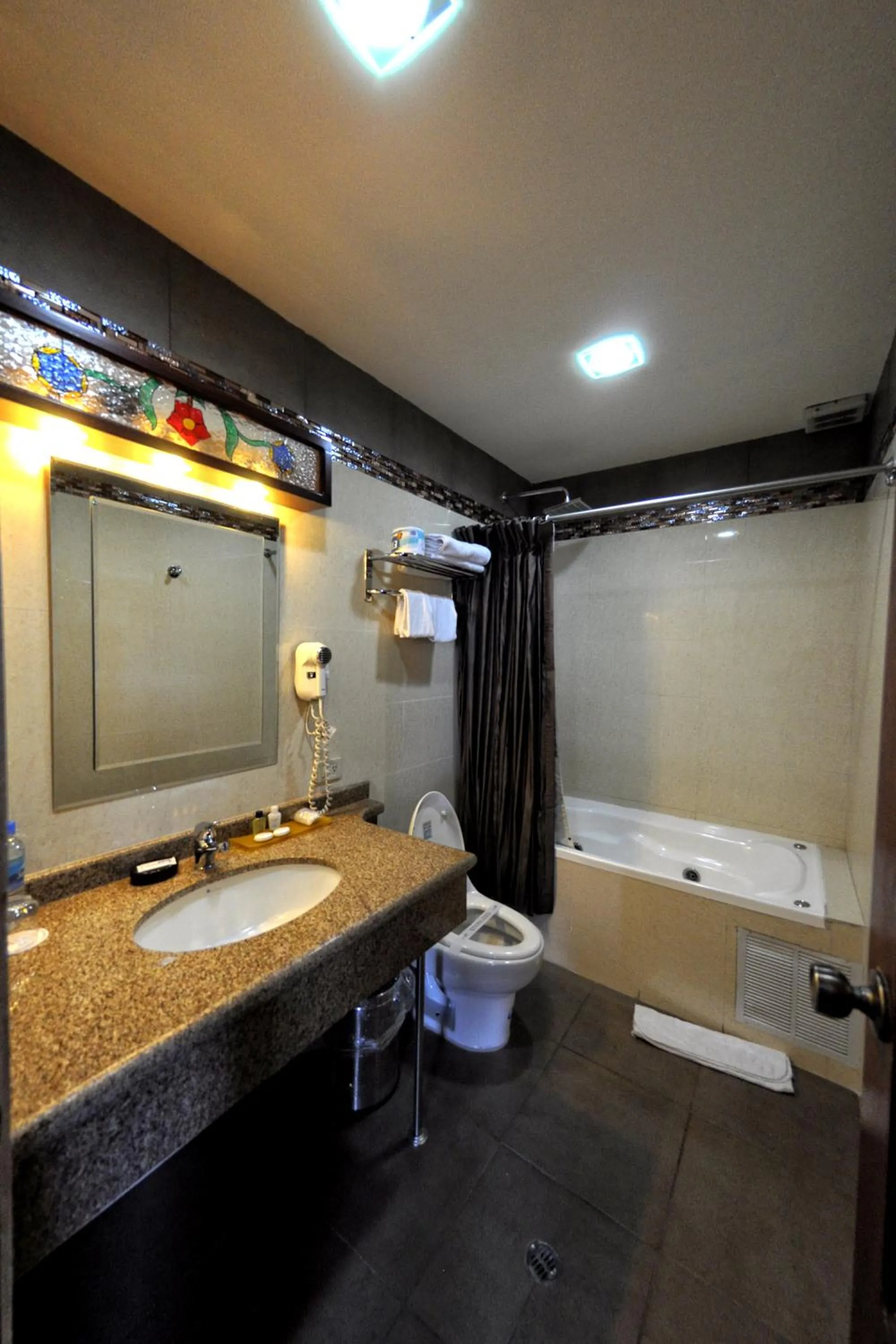 Bathroom in Hotel Real Audiencia