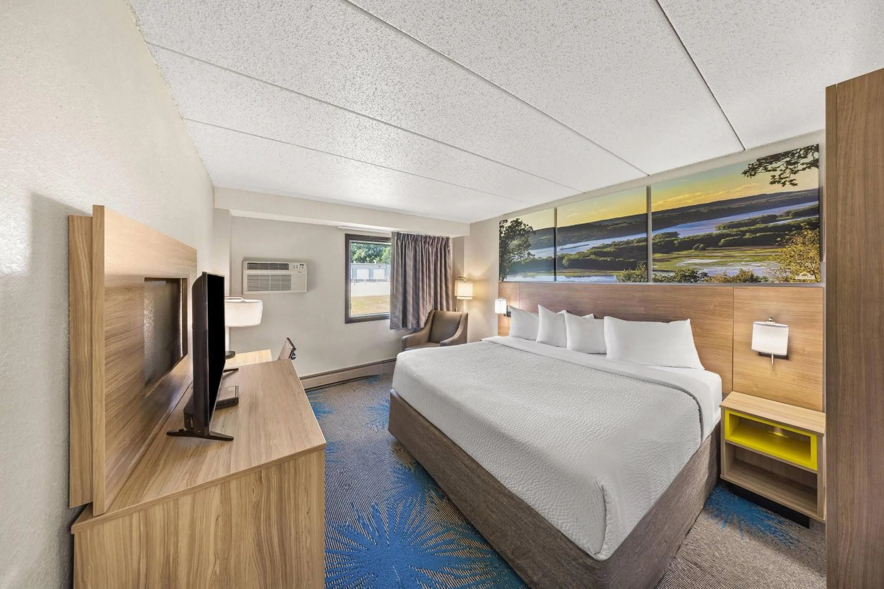 Bed in Days Inn by Wyndham Winona