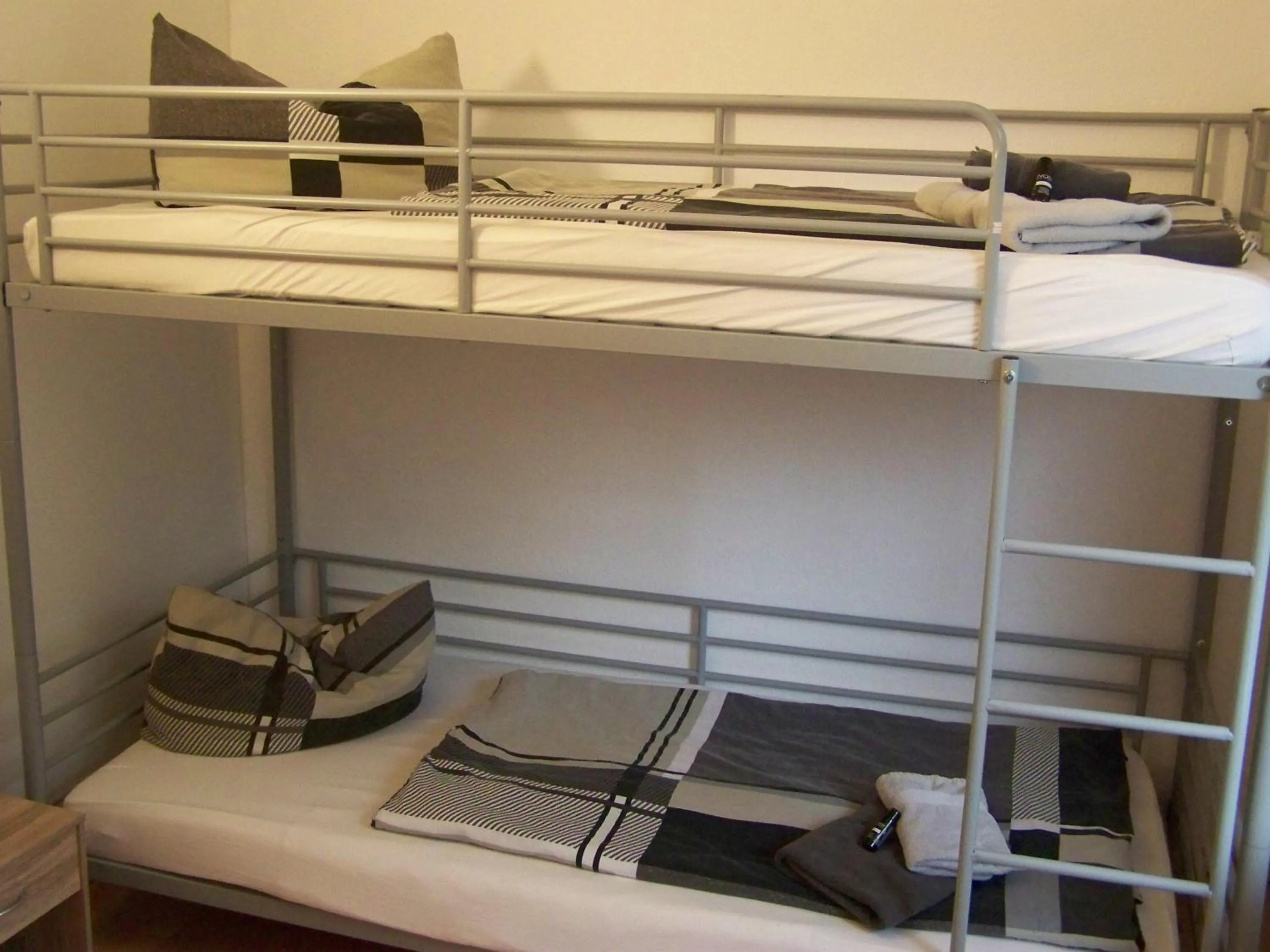 bunk bed, Bed in Hostel Wendt