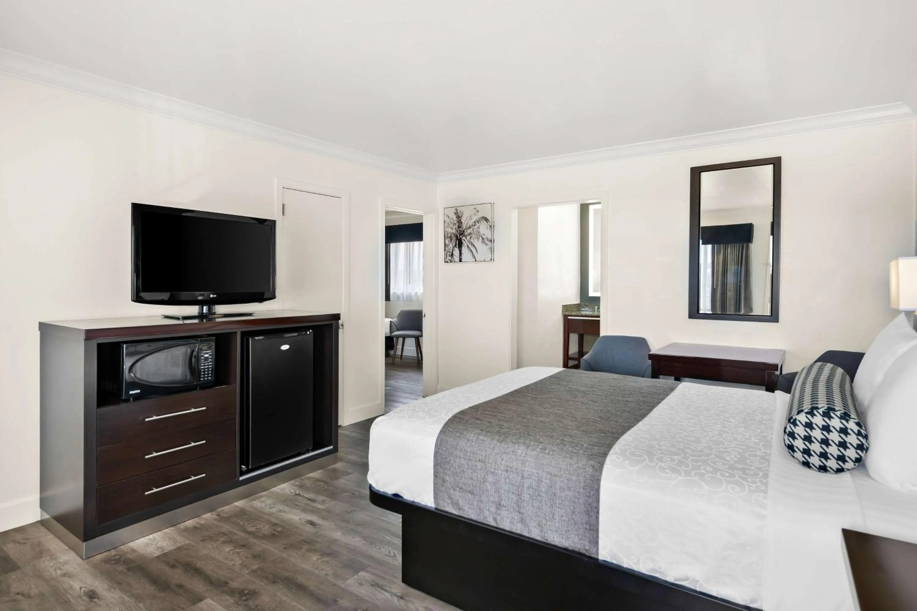 Bedroom, Bed in Best Western Park Crest Inn