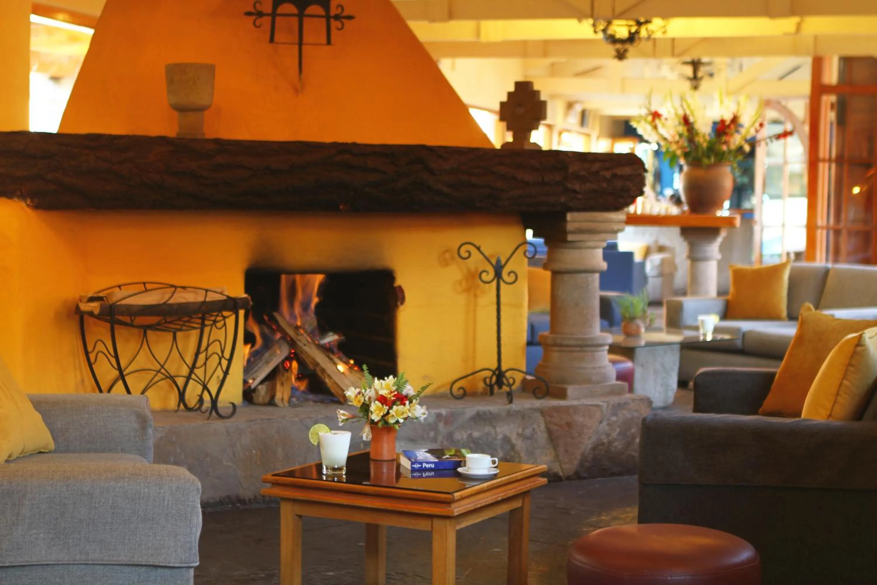 Lounge or bar in Hotel San Agustin Urubamba