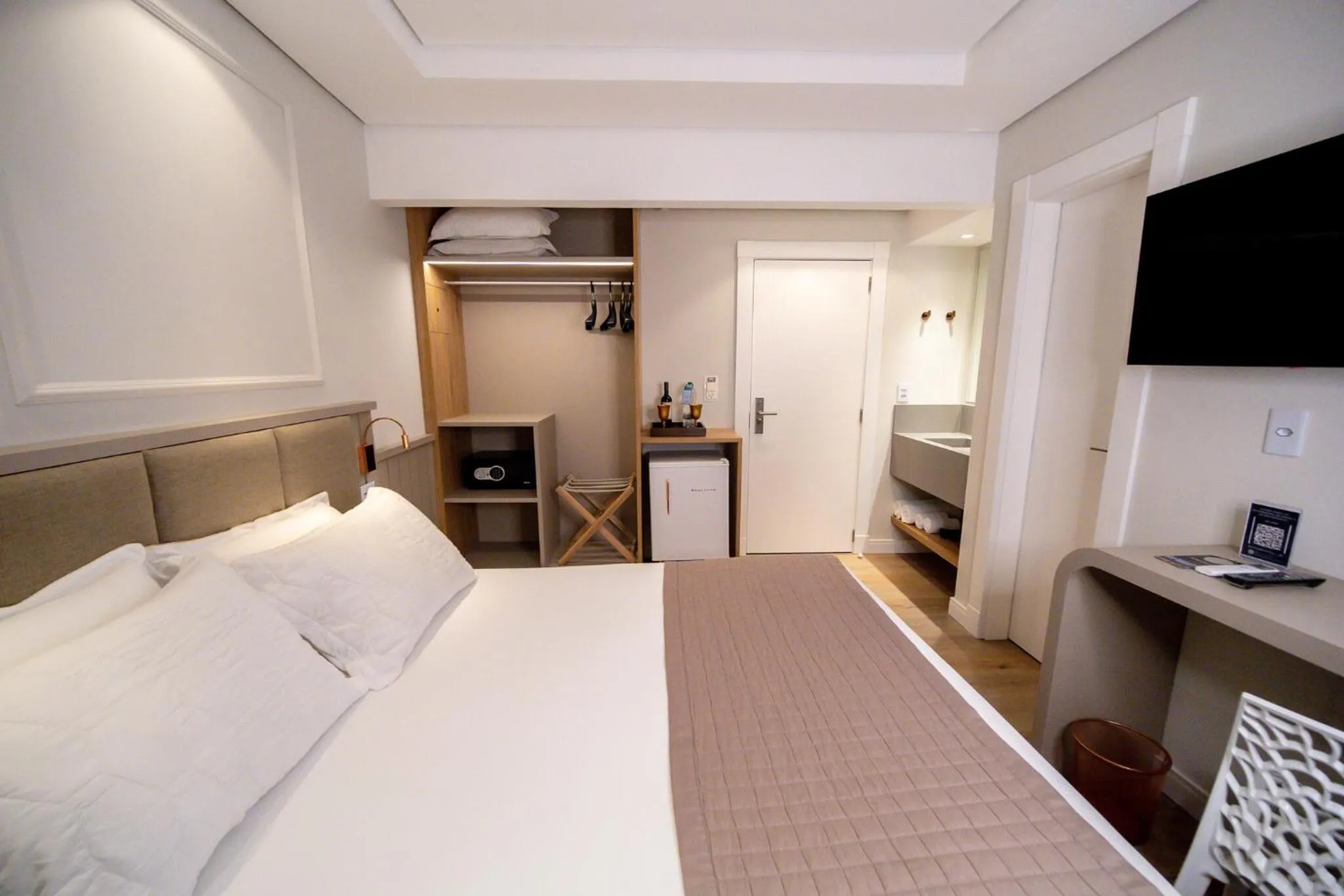 Bed in Hotel Marimar The Place