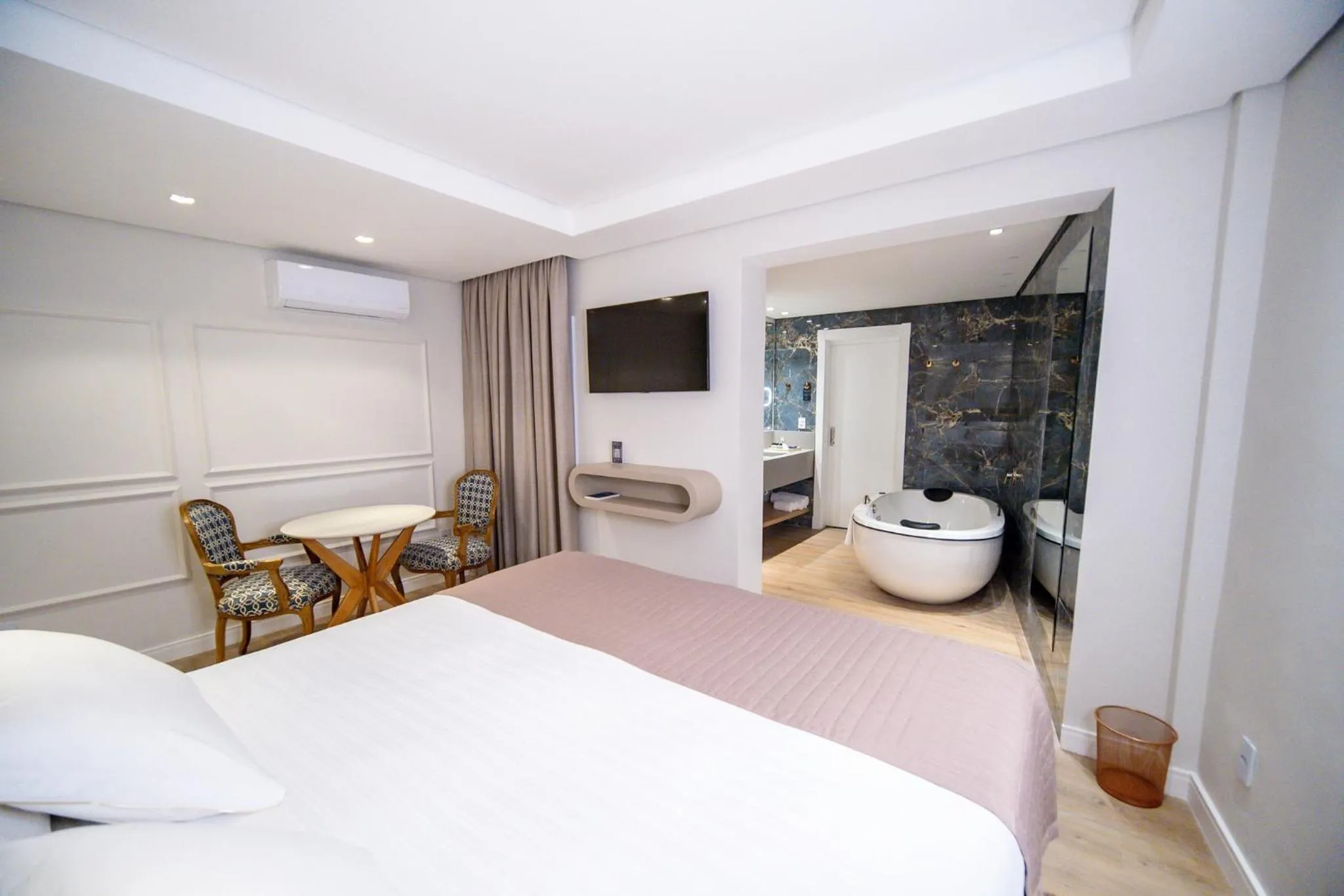 Bed in Hotel Marimar The Place