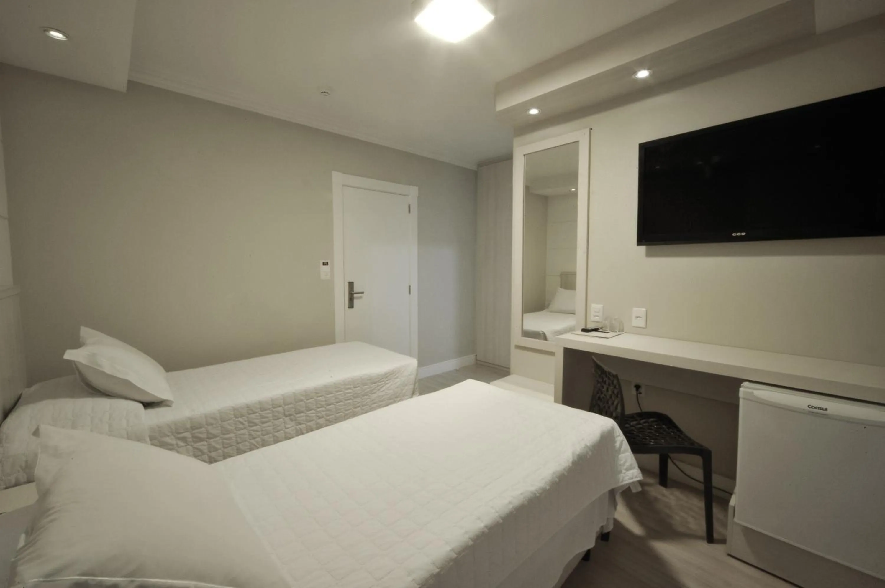 Bed in Hotel Marimar The Place