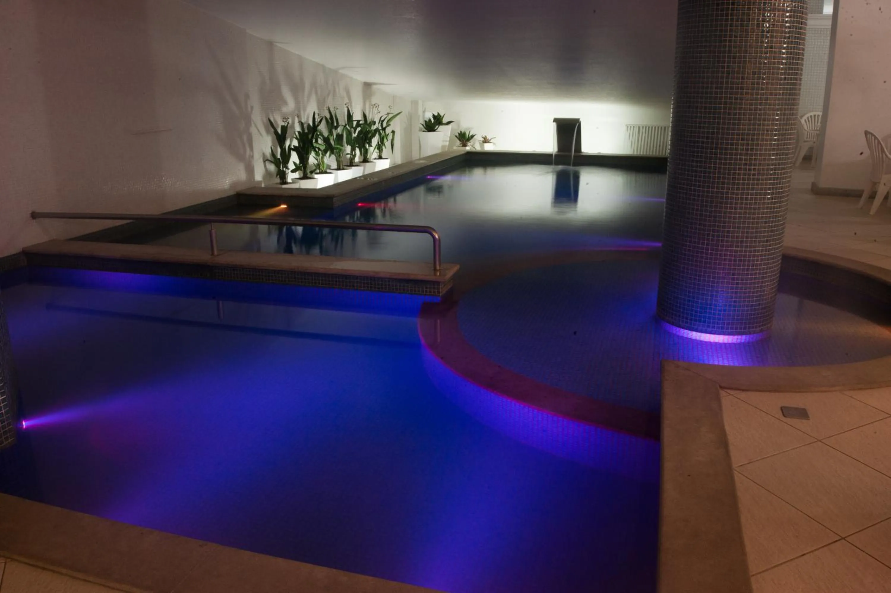 Communal lounge/ TV room in Hotel Marimar The Place