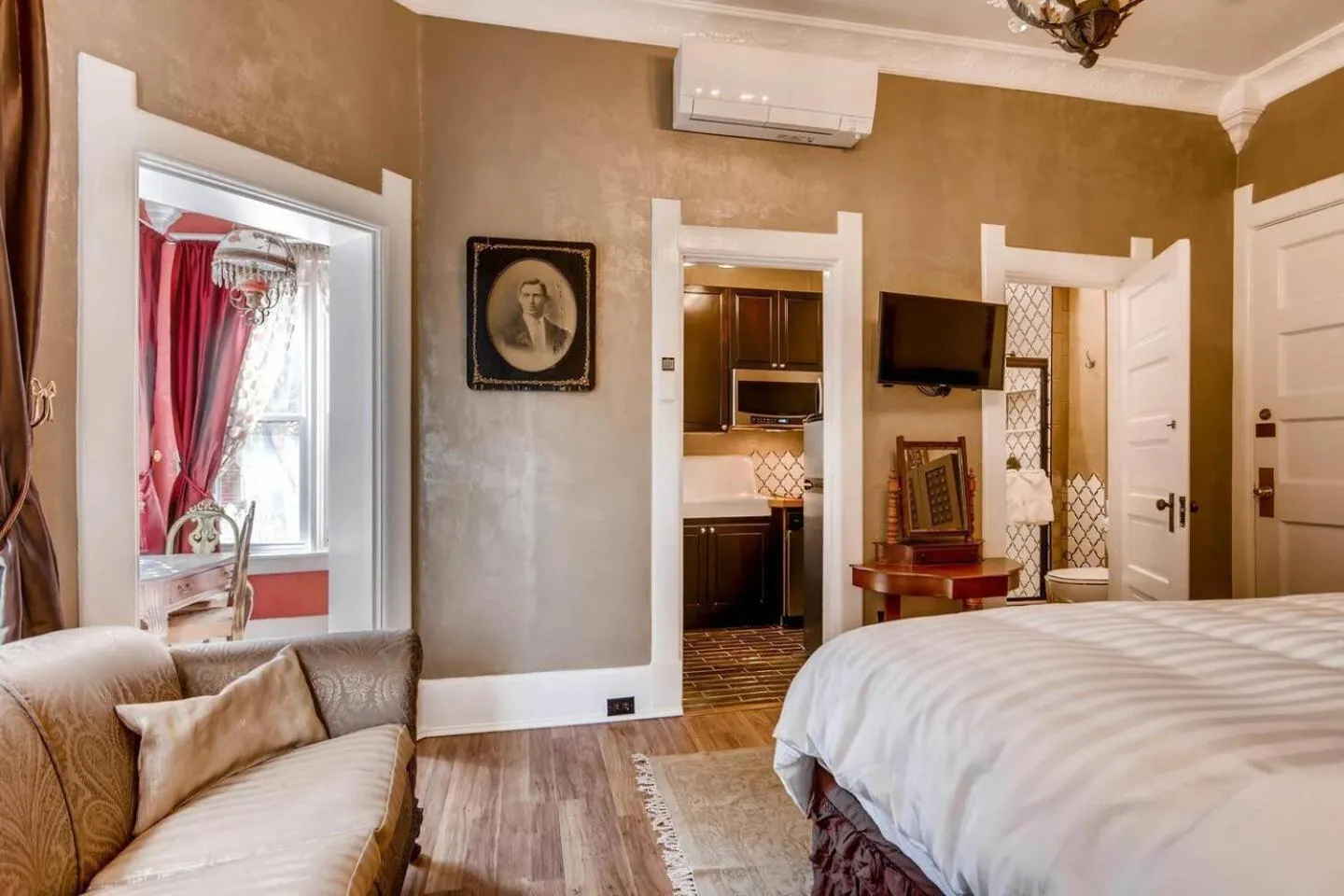 Bed in The Holiday Chalet Victorian