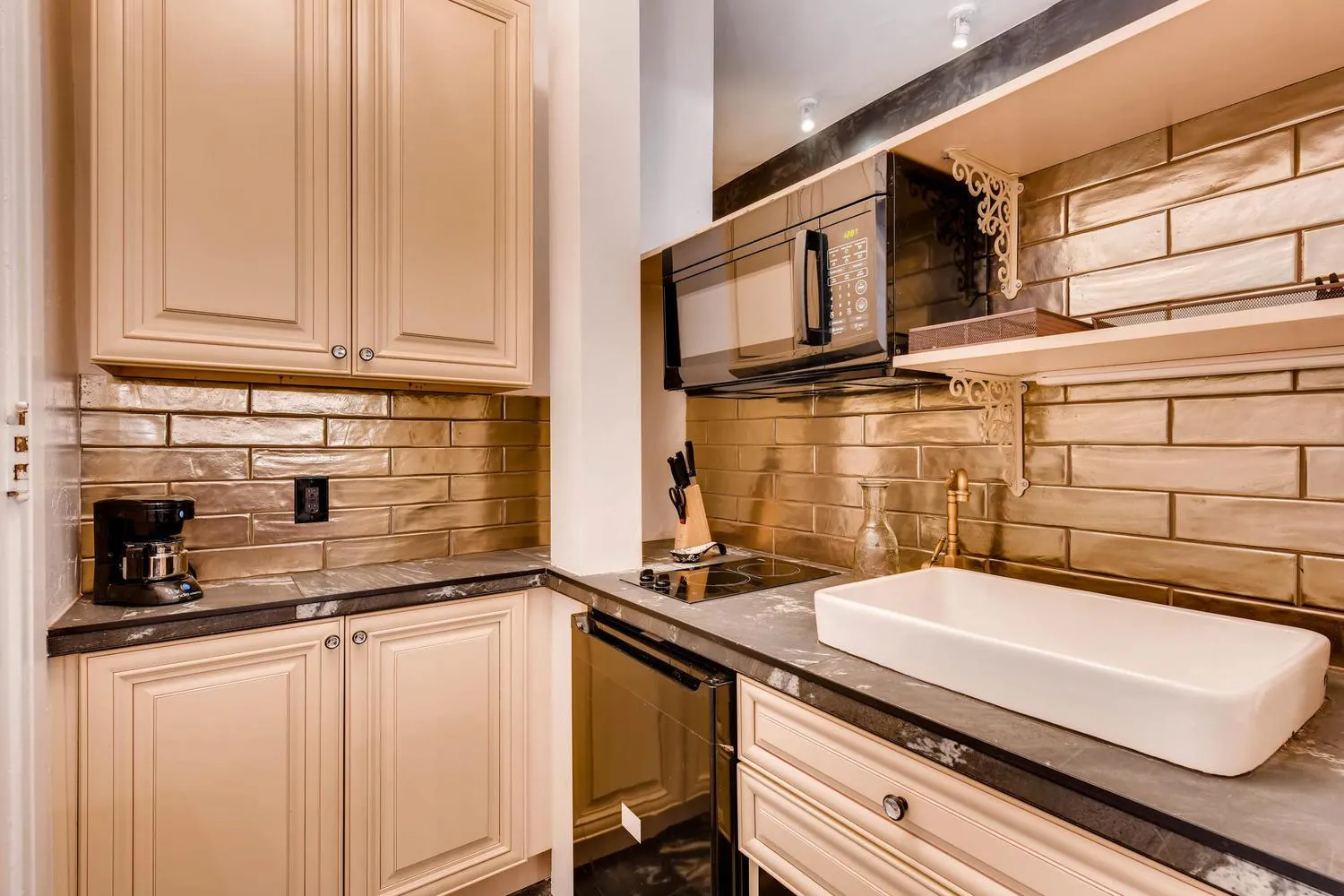 Bathroom in The Holiday Chalet Victorian