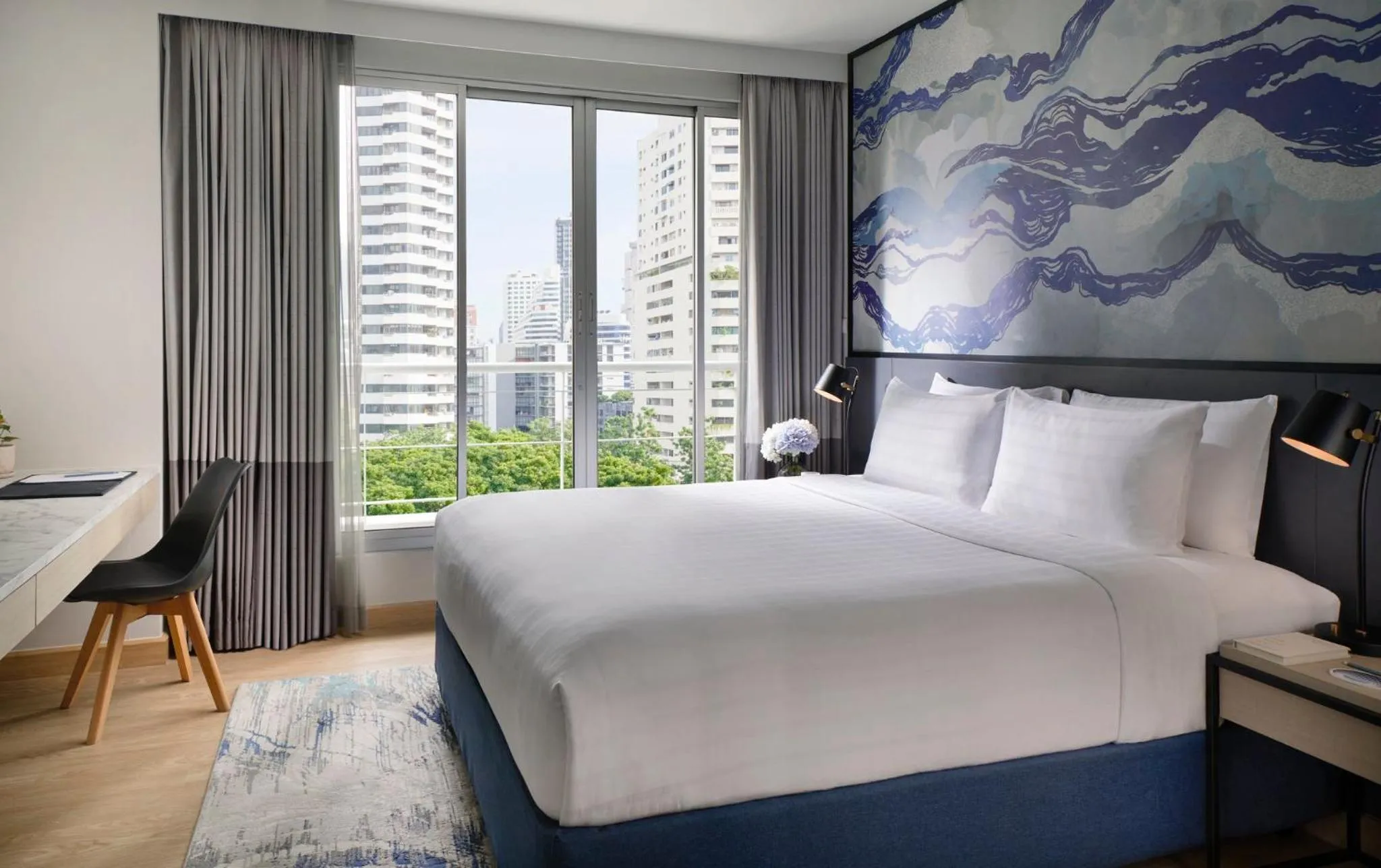 Photo of the whole room, Bed in Shama Lakeview Asoke Bangkok
