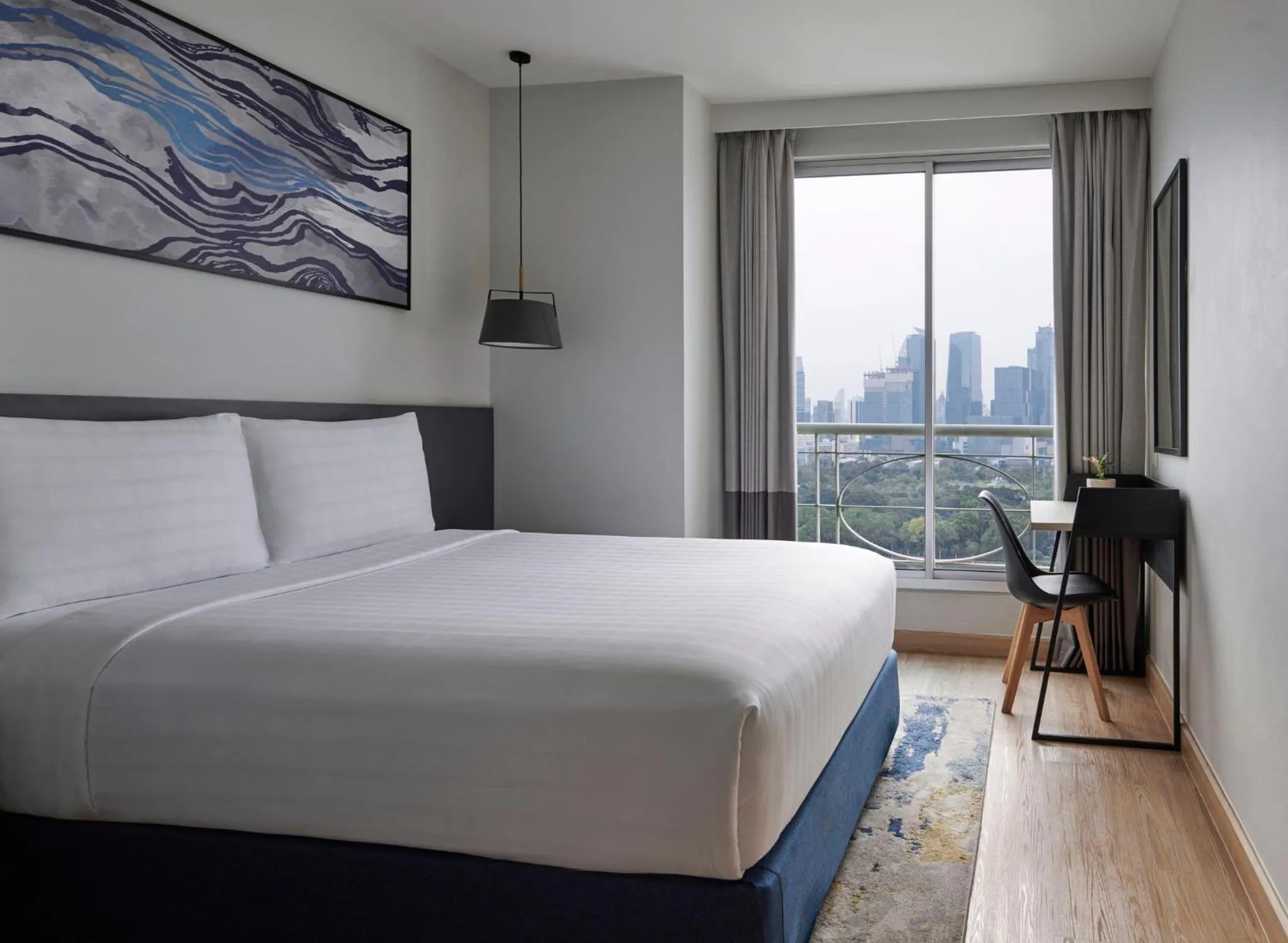 Photo of the whole room, Bed in Shama Lakeview Asoke Bangkok