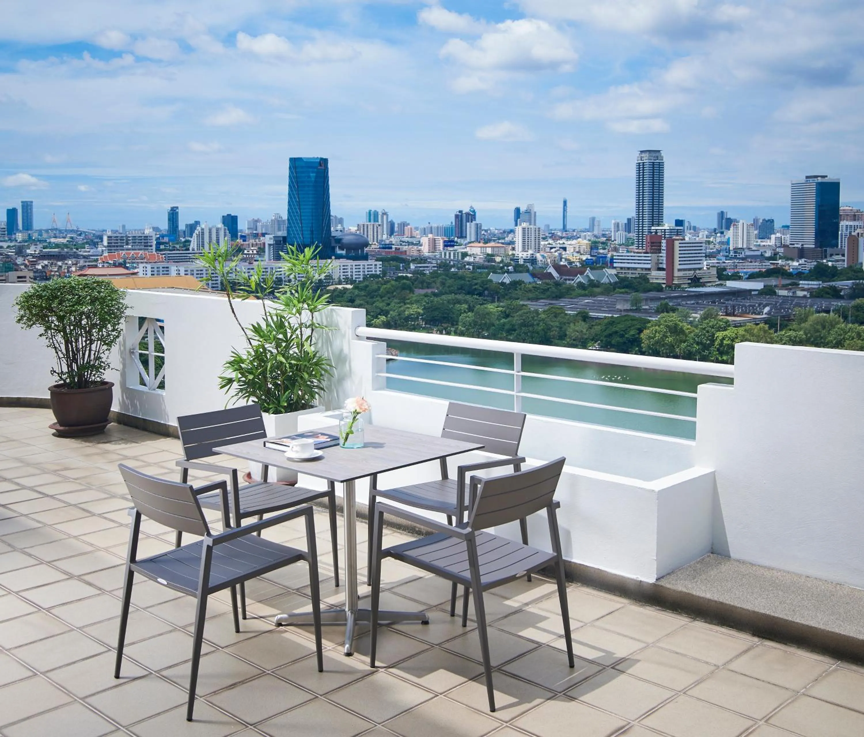 Photo of the whole room in Shama Lakeview Asoke Bangkok