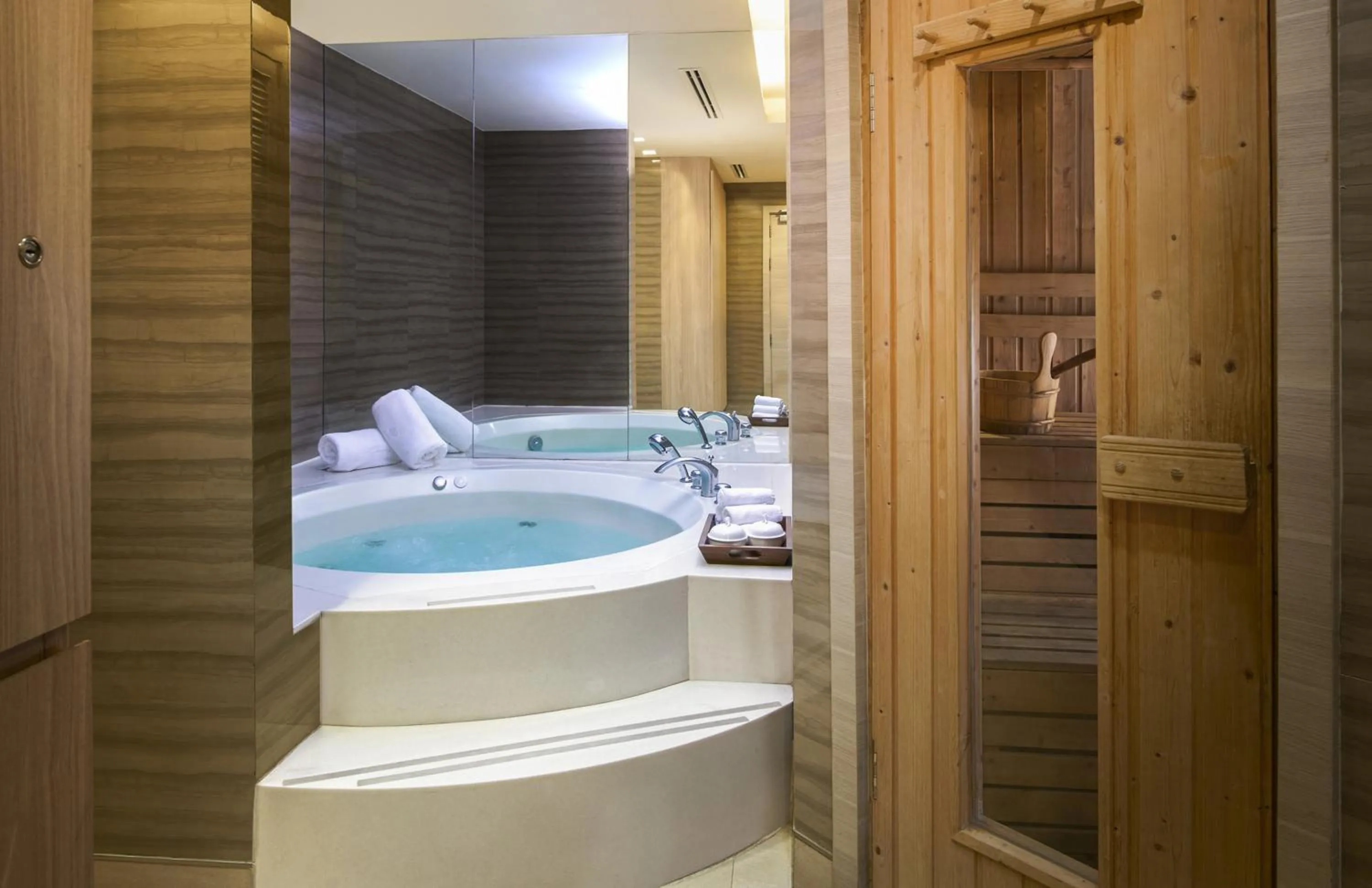 Fitness centre/facilities in Shama Lakeview Asoke Bangkok