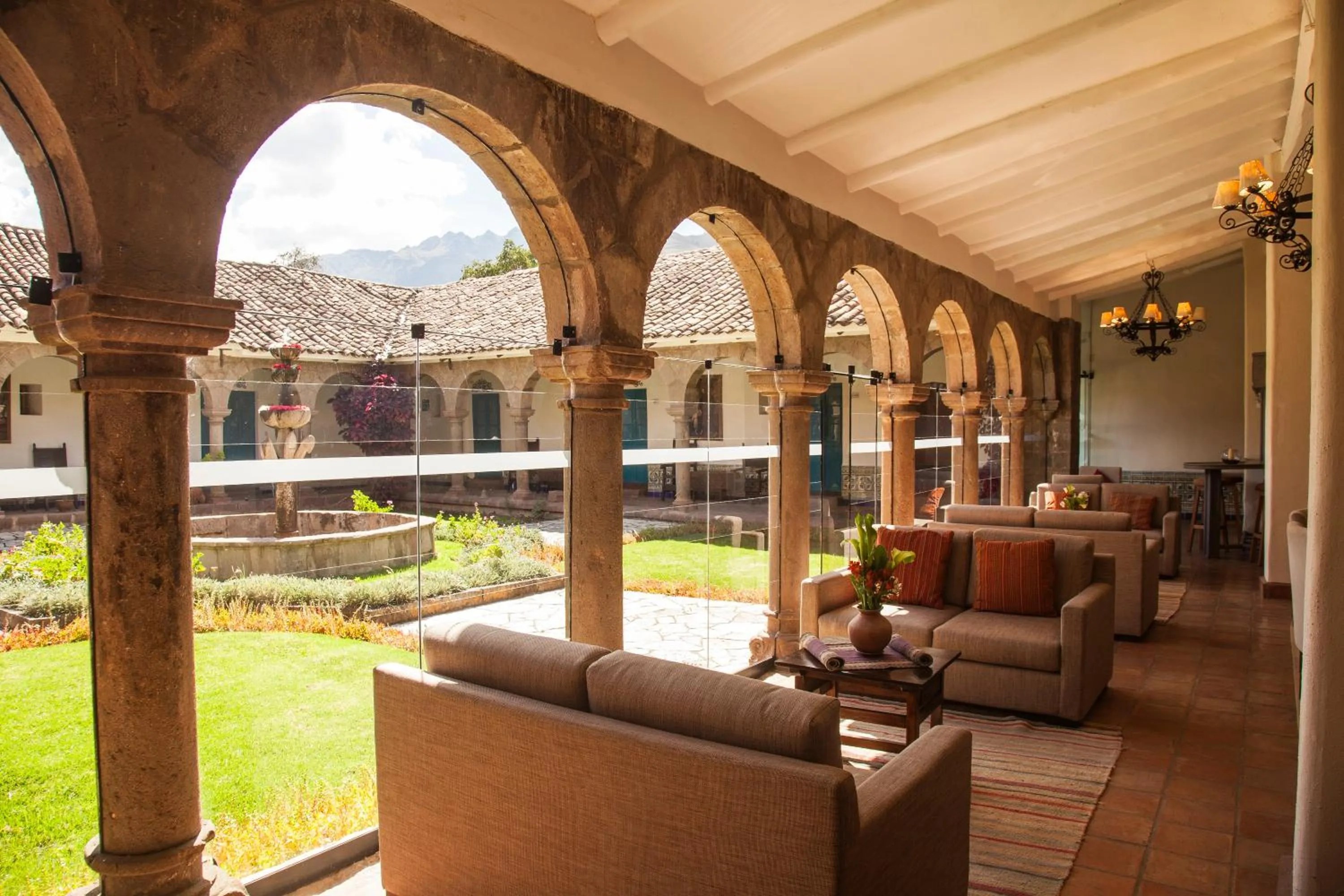 Lounge or bar in San Agustin Monasterio de la Recoleta