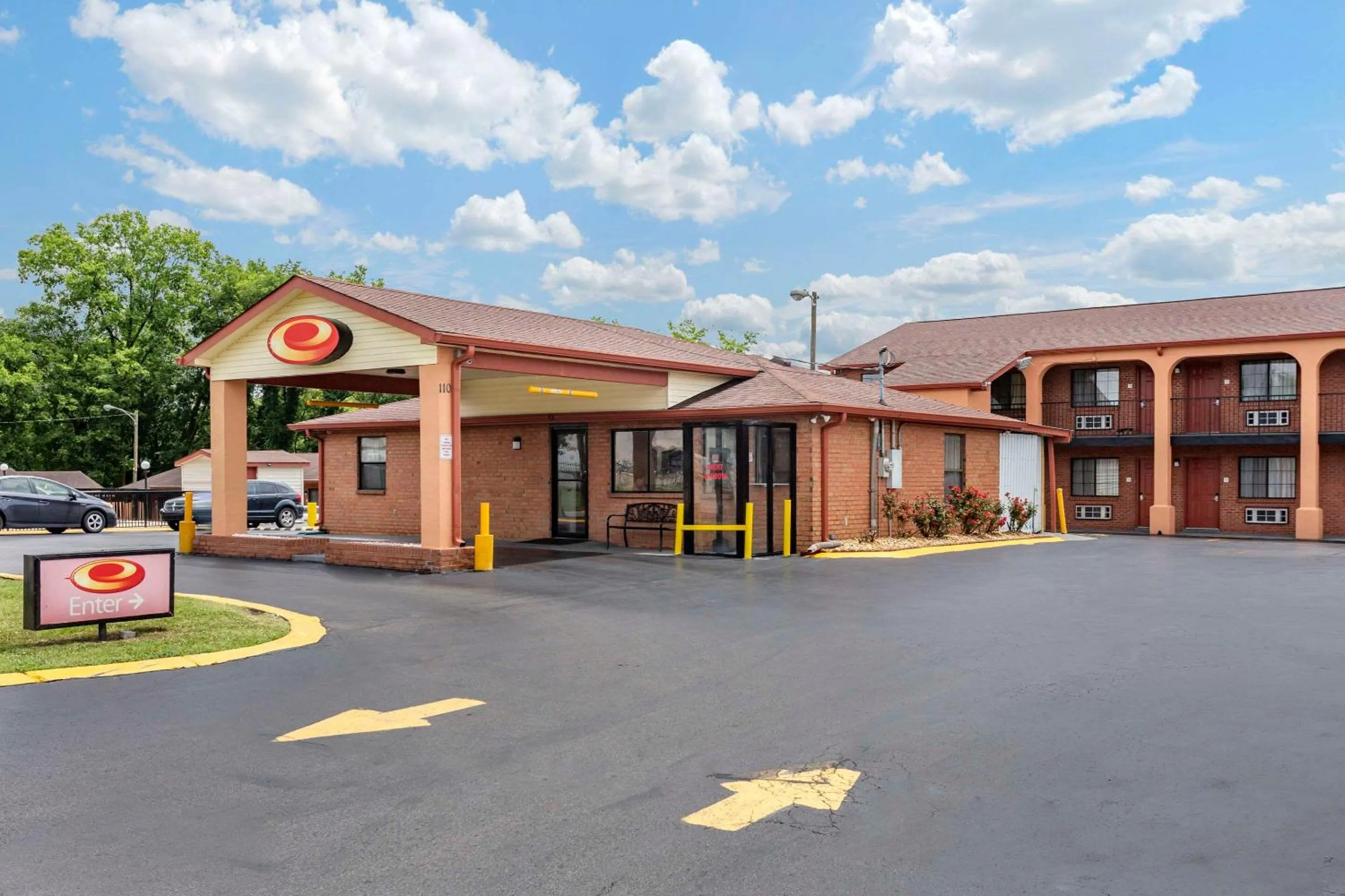Property building in Econo Lodge Nashville North