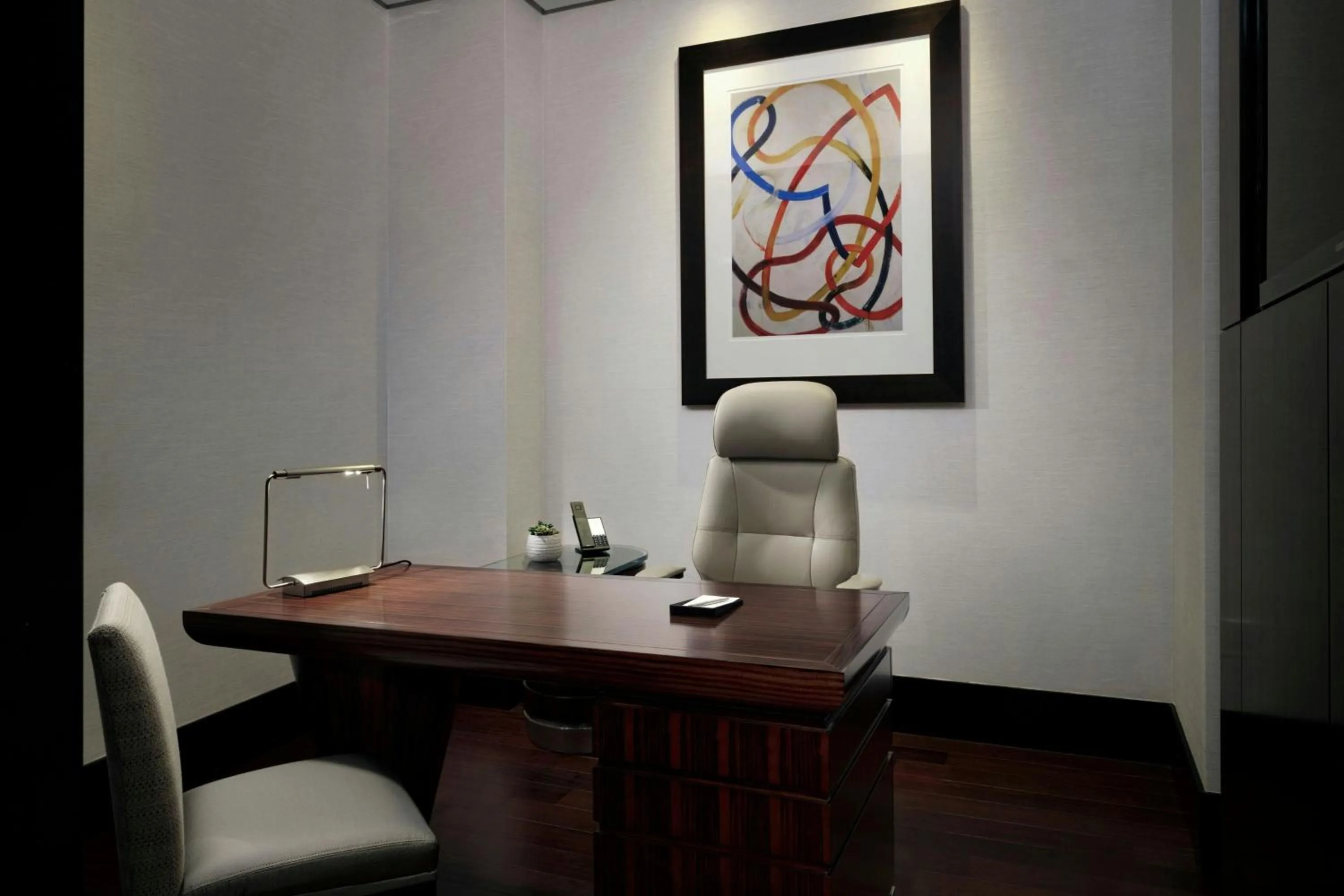 Photo of the whole room in JW Marriott Marquis Miami