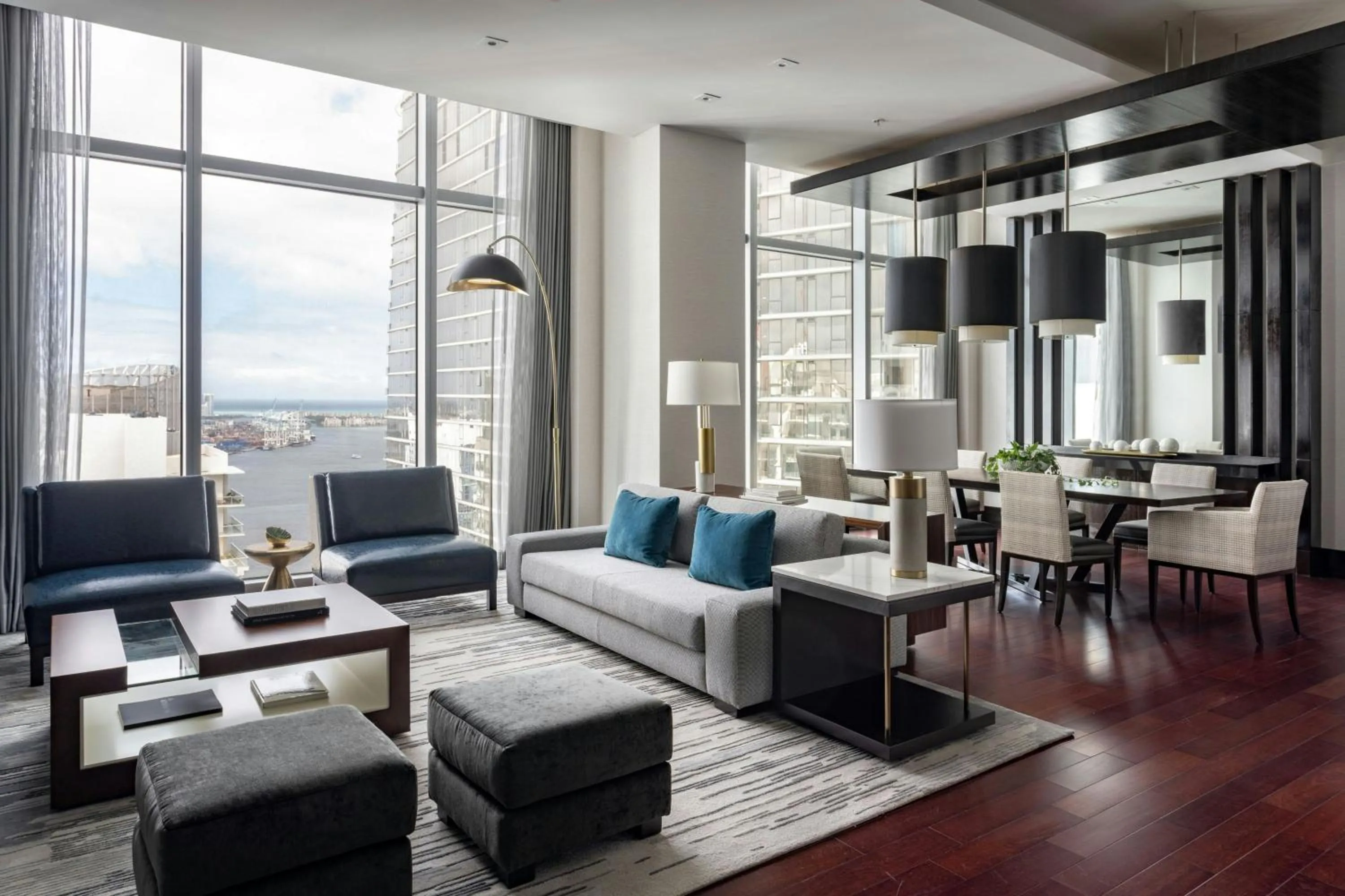 Living room in JW Marriott Marquis Miami