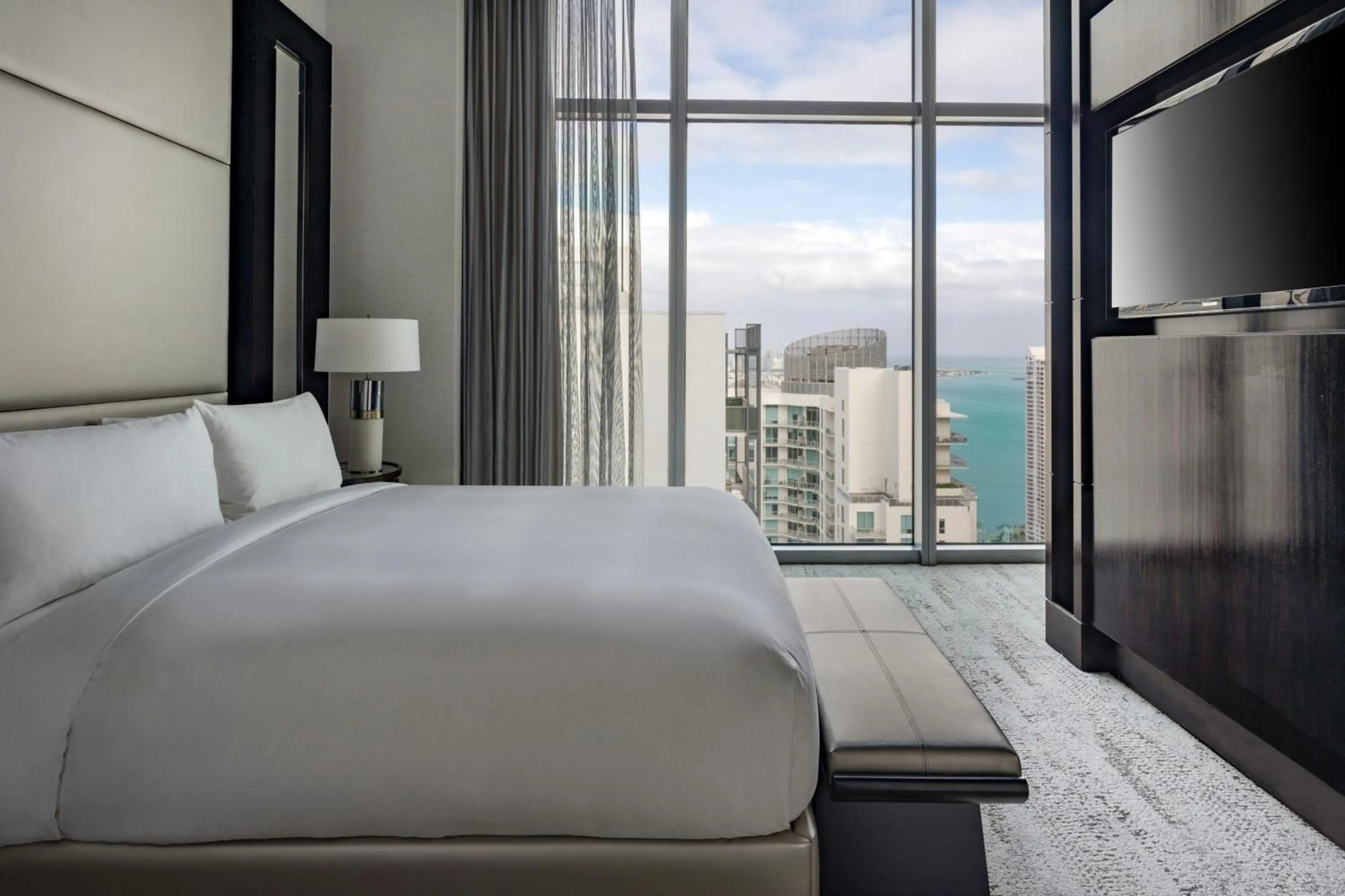 Bedroom, Bed in JW Marriott Marquis Miami