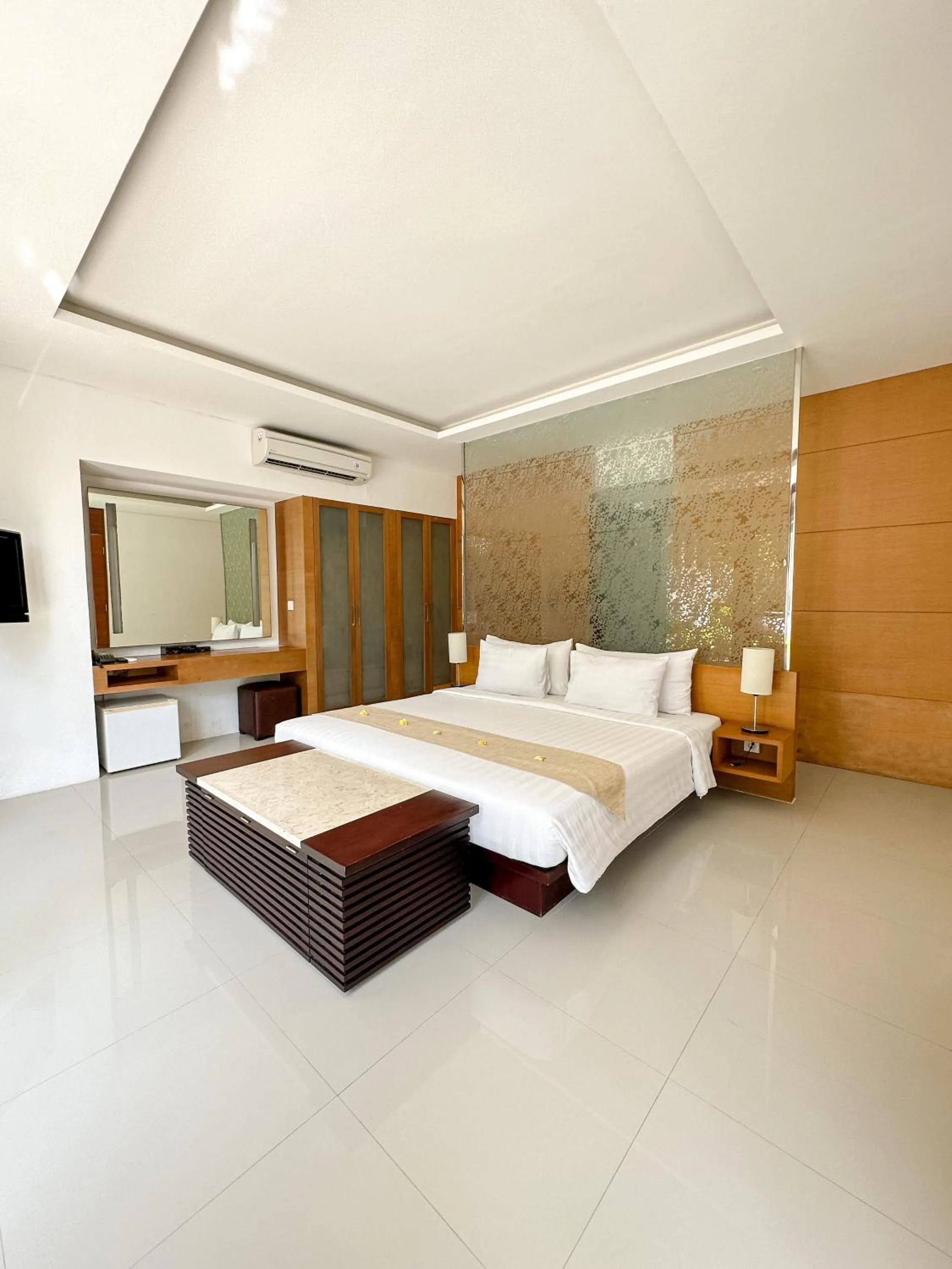 Bedroom, Bed in The Wangsa Benoa