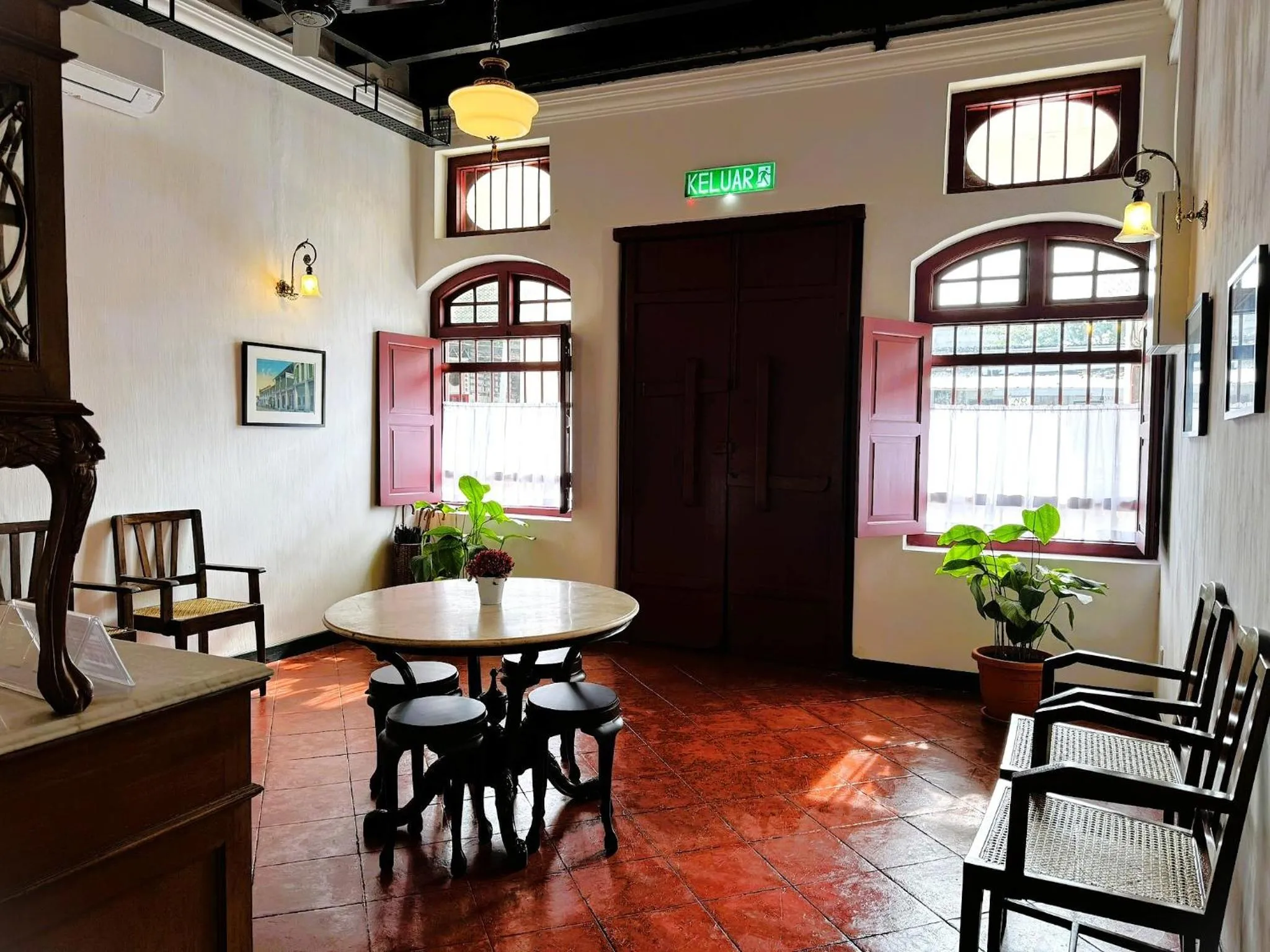 Living room in Yeng Keng Hotel