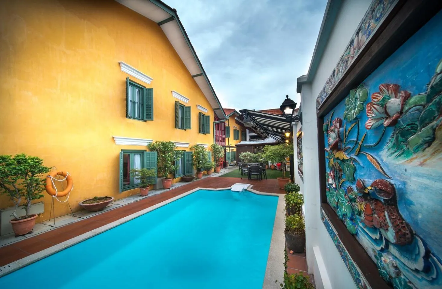 Swimming pool in Yeng Keng Hotel