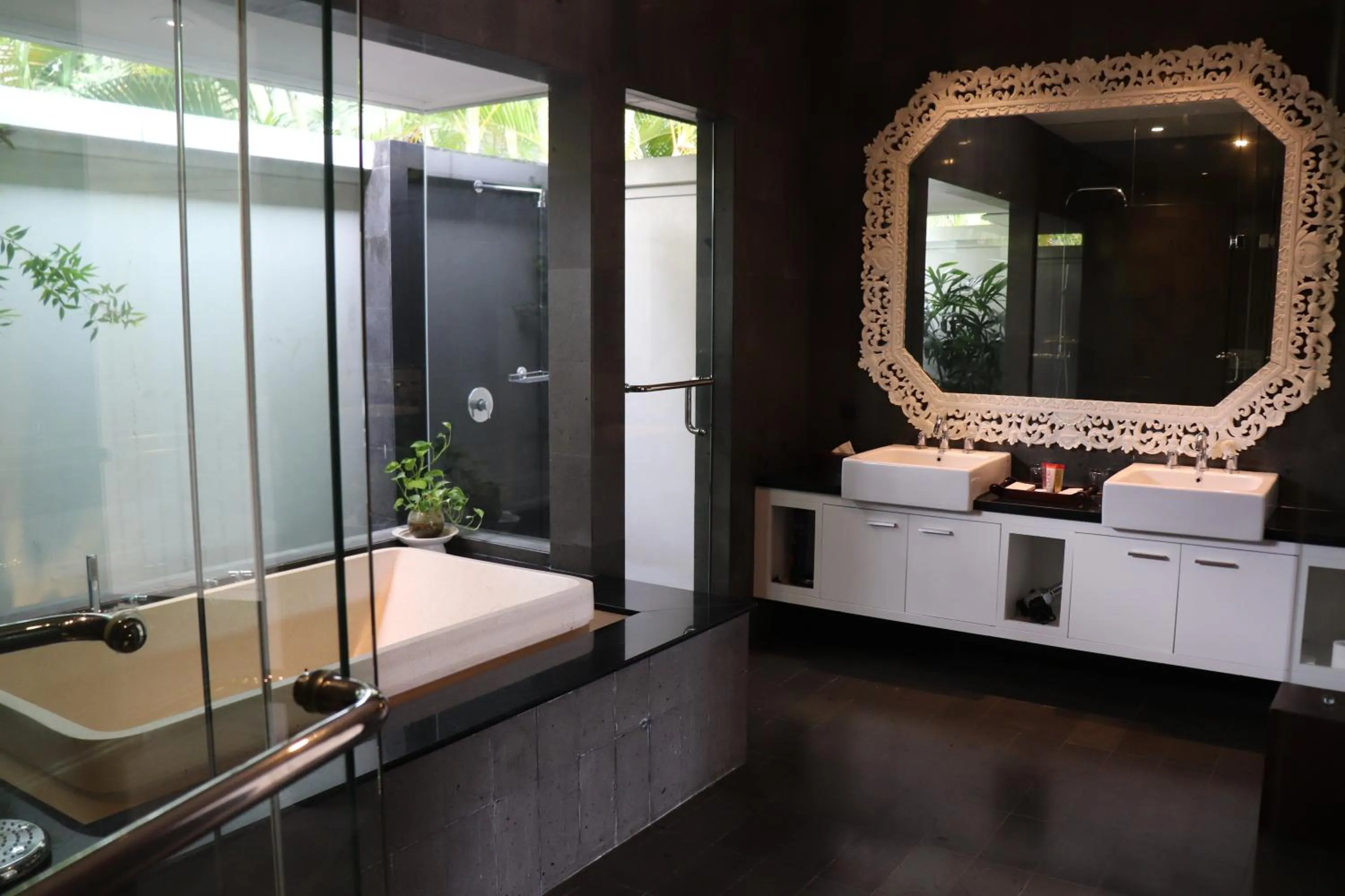 Bathroom in Nunia Boutique Villa