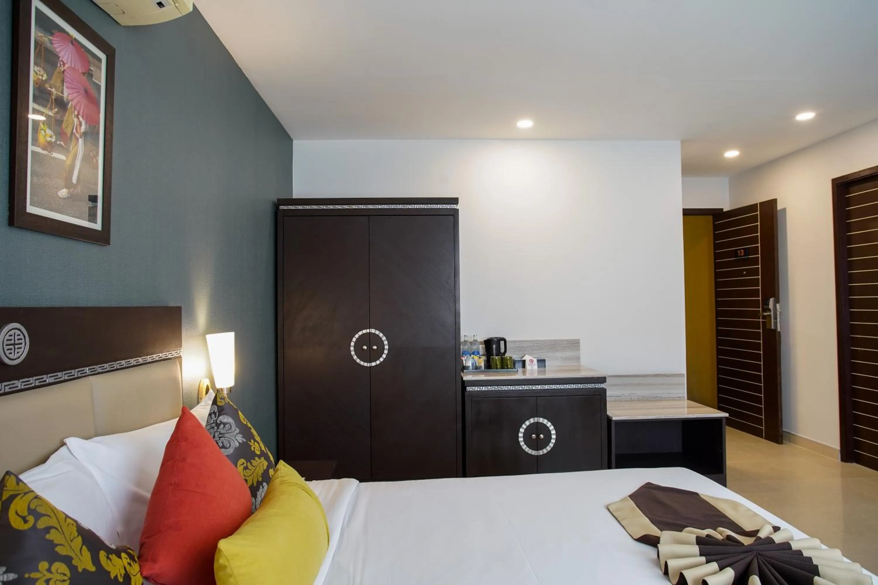 Bed in Club Mahindra Mac Boutique Hotel